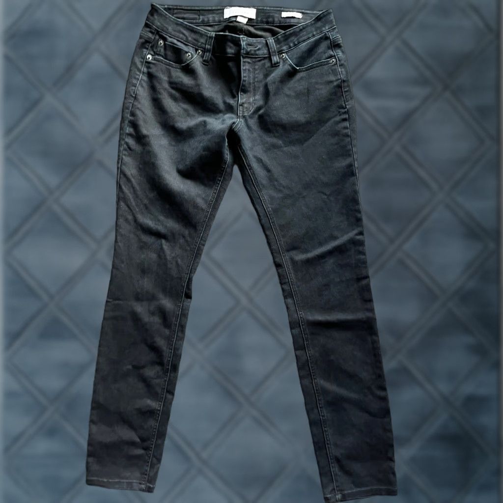 Vintage Kenneth Cole Reaction Jeans Skinny Womens Size 6 Dark Black Denim Cotton Blend Button Inseam 27 Distressed Mid Rise 8.5-10.5 In. Size 28" / US 6 / IT 42 - 1 Thumbnail