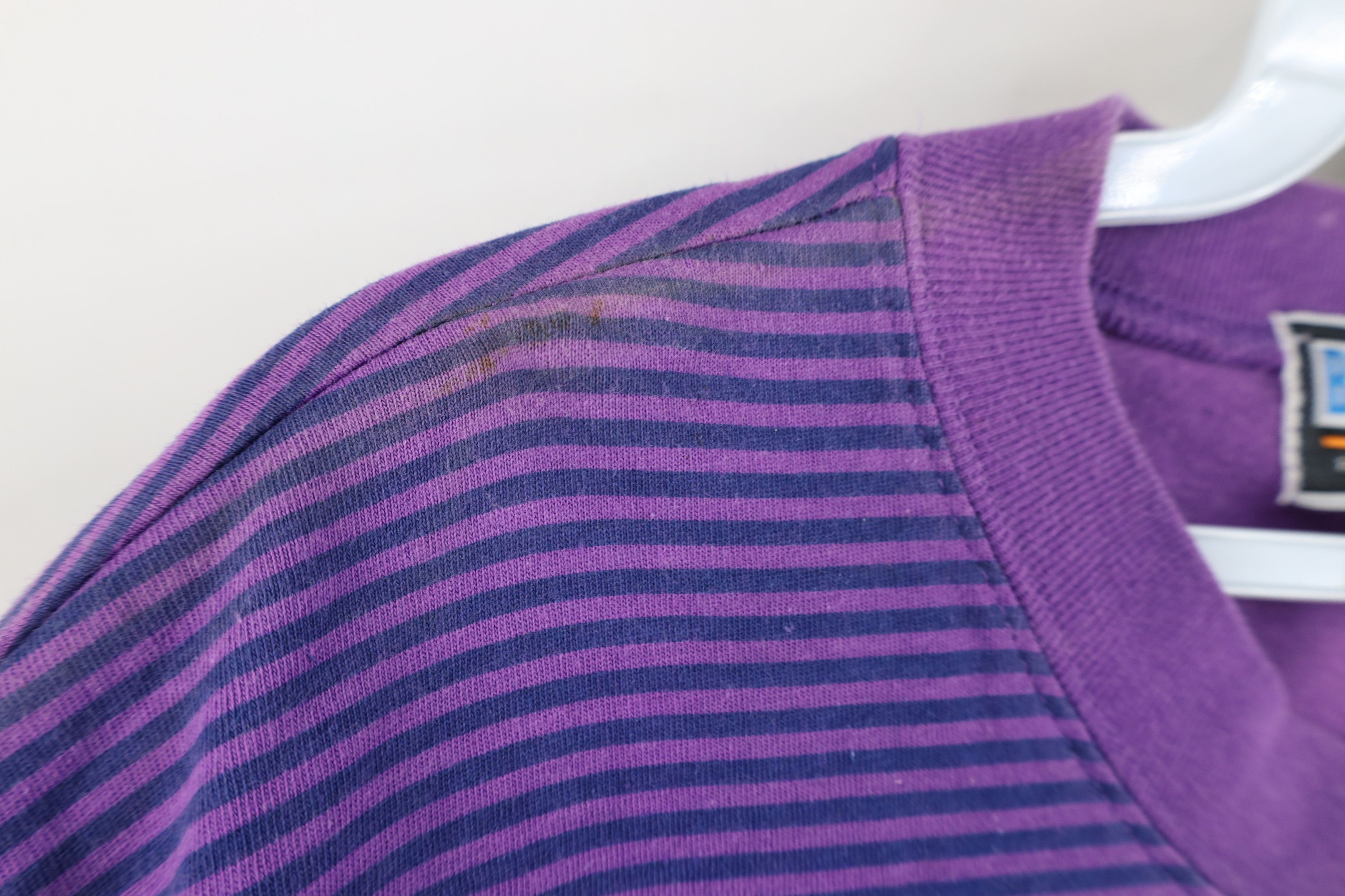 Vintage Vintage 90s Bugle Boy Striped Puff Paint Baggy T-Shirt Size US XL / EU 56 / 4 - 8 Thumbnail