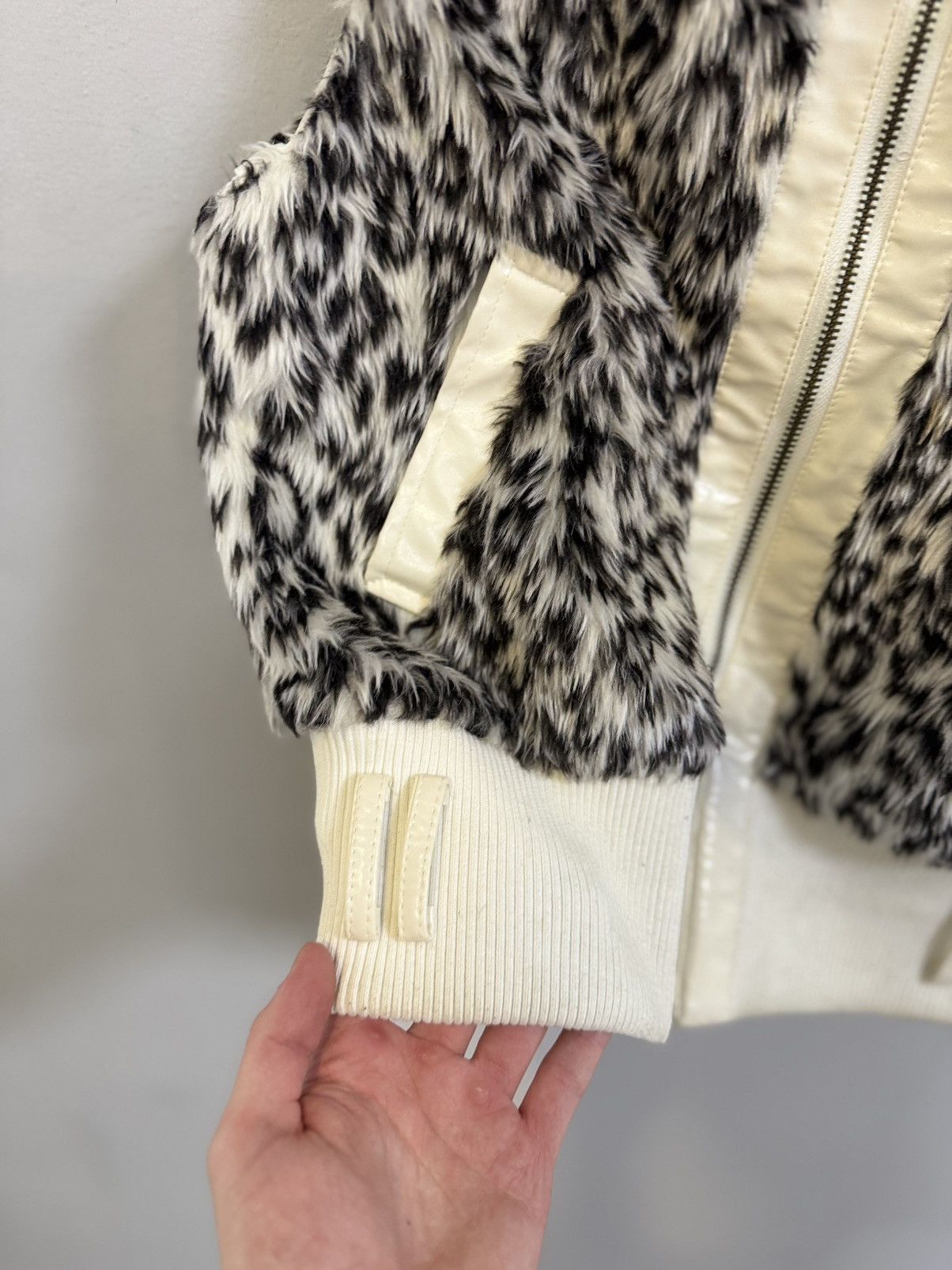 If Six Was Nine Y2K Faux Fur Vest Jacket Women’s Size S / US 4 / IT 40 - 3 Thumbnail