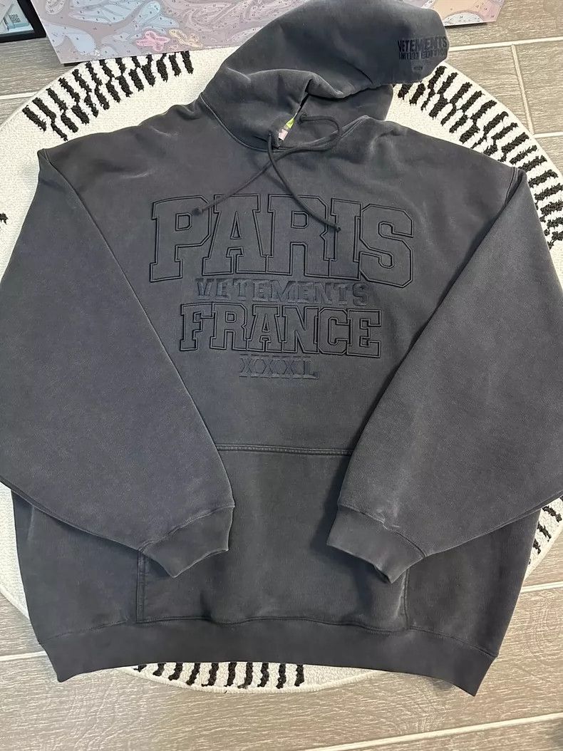 Vetements Vetements Sweatshirt, Size S, Length 78, Chest Width 78 Size US S / EU 44-46 / 1 - 1 Thumbnail