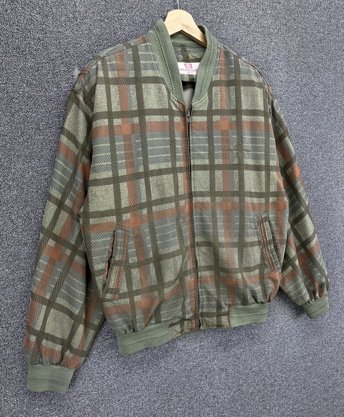Balenciaga Vintage 90s Balenciaga Paris Checkered Shadow Plaids Jacket Size US L / EU 52-54 / 3 - 2 Thumbnail