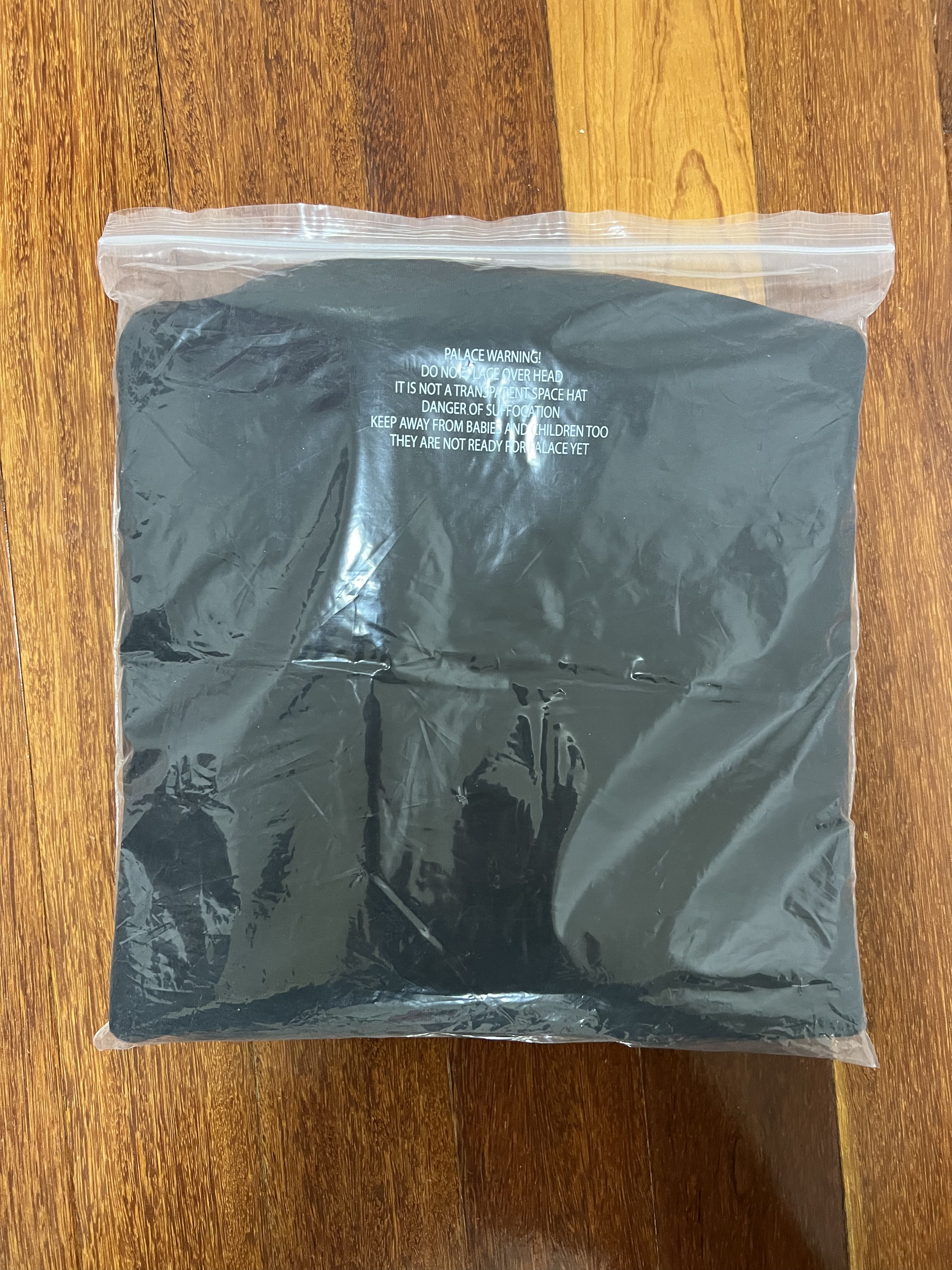 Palace 💚 2019 Palace Split P3 Crew Black Large NEW Size US L / EU 52-54 / 3 - 12 Thumbnail