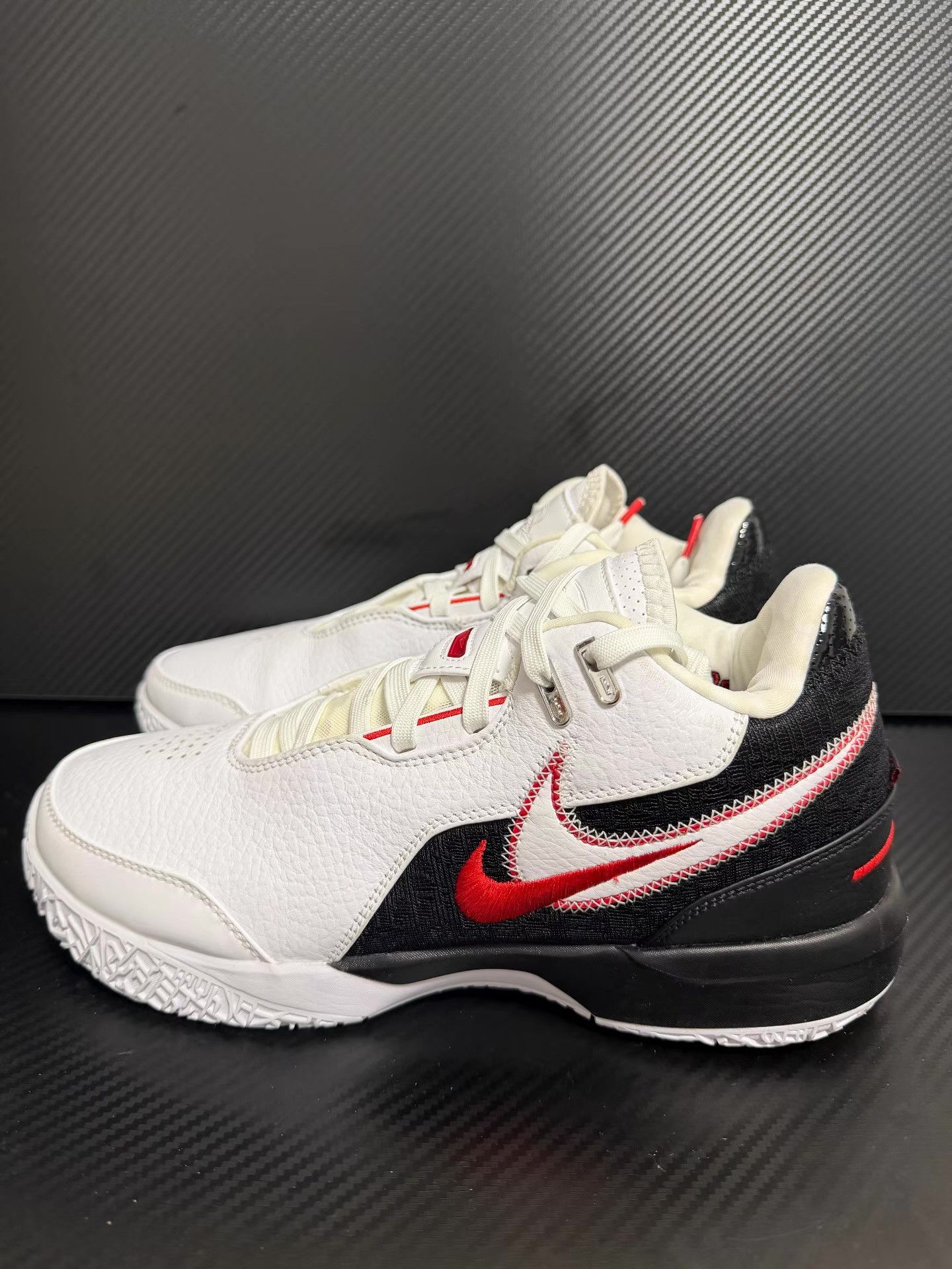 Nike Nike LeBron NXXT Gen Bronny Q10 Size US 7.5 / EU 40-41 - 1 Thumbnail