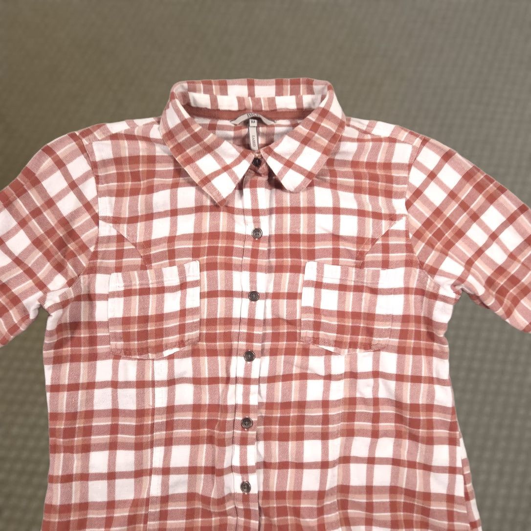BKE BKE Indio Shirt Womens M Brown Plaid Flannel Button Front Long Sleeve Size M / US 6-8 / IT 42-44 - 1 Thumbnail