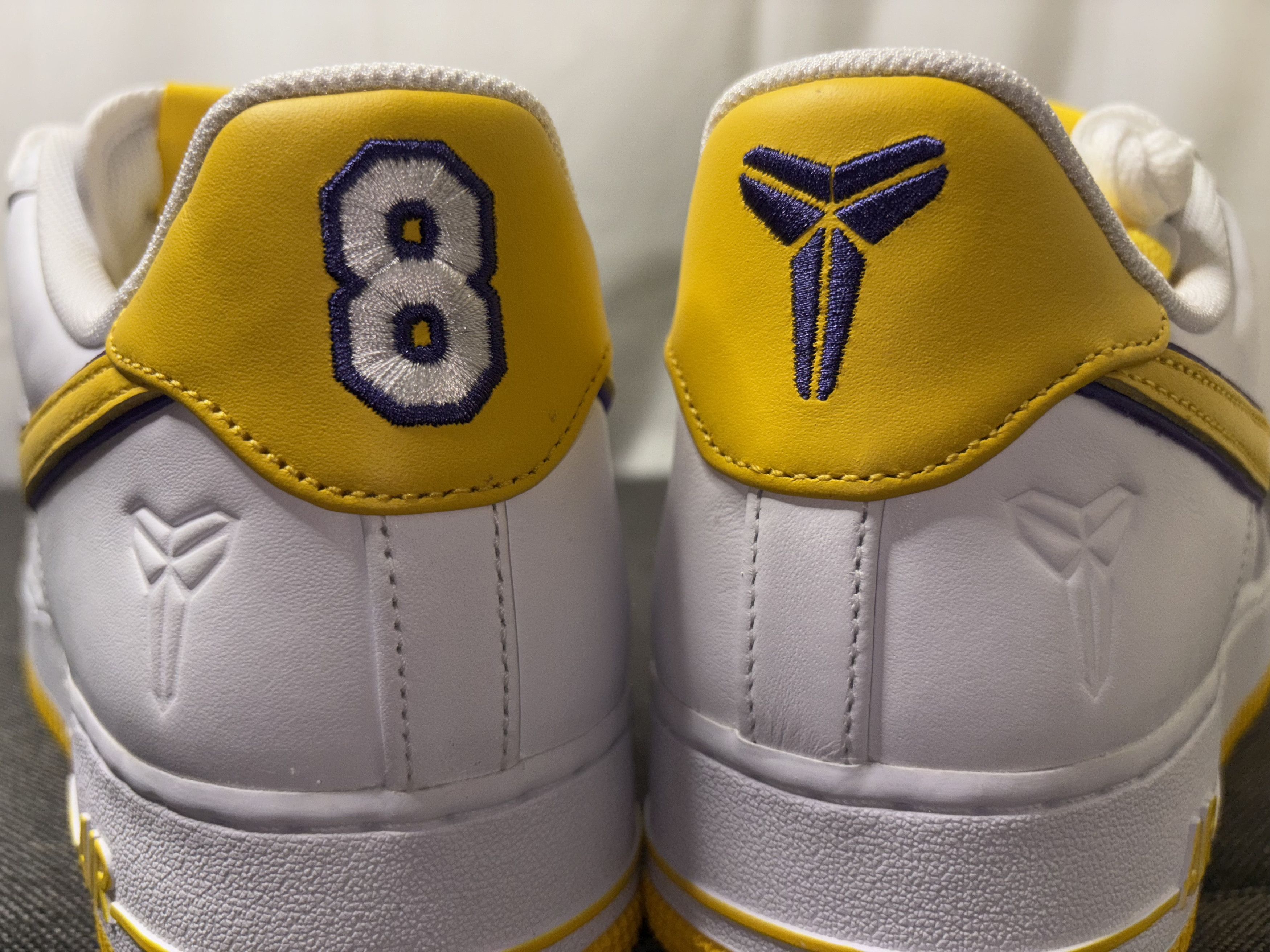 NBA Nike AF-1 Low Retro QS Kobe Bryant Lakers Home 14 FZ1151-100 Size US 14 / EU 47 - 16 Thumbnail