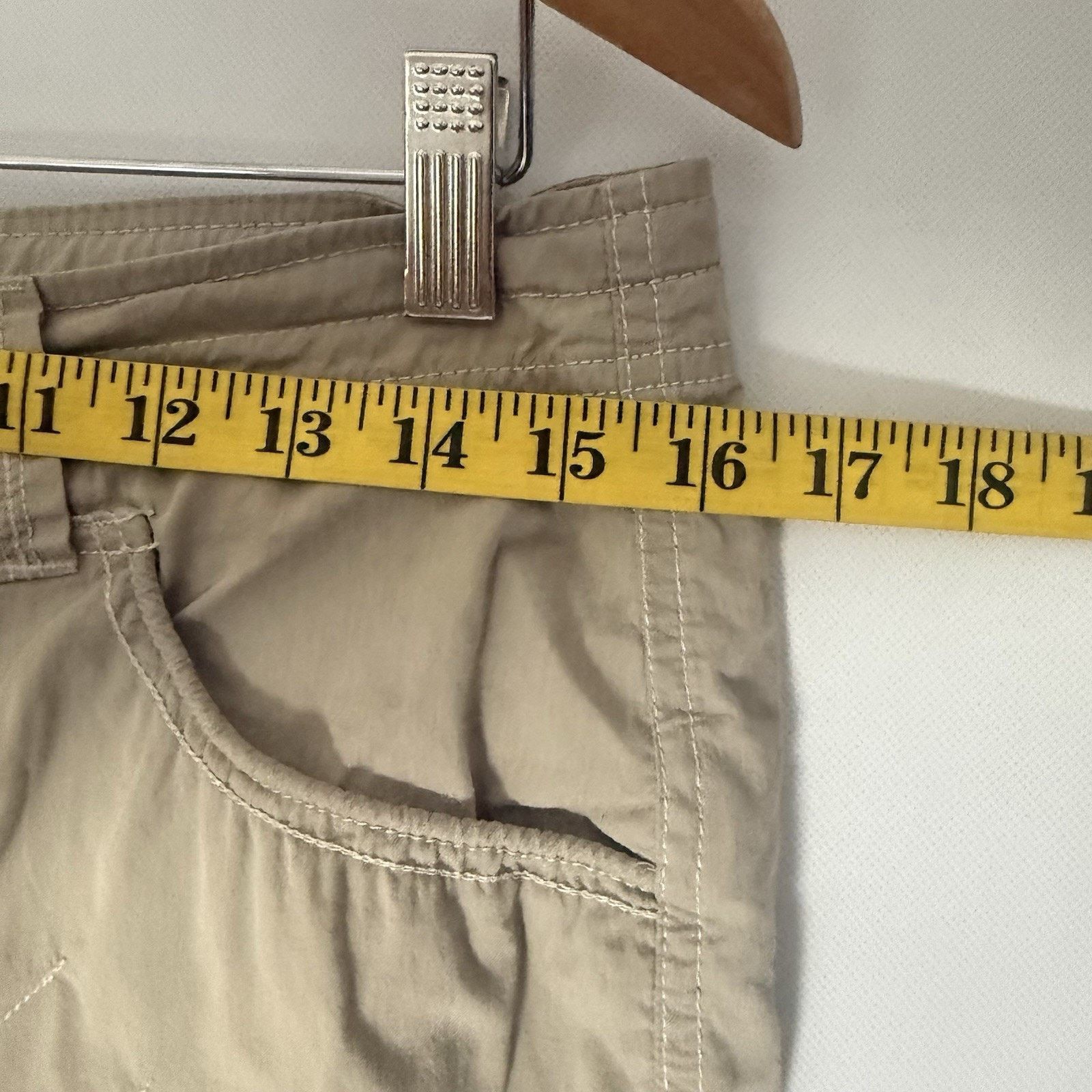 Kuhl Kuhl Kontra Shorts Khaki Capri Cargo Stretch Hiking Roll Up Size 28" / US 6 / IT 42 - 5 Thumbnail