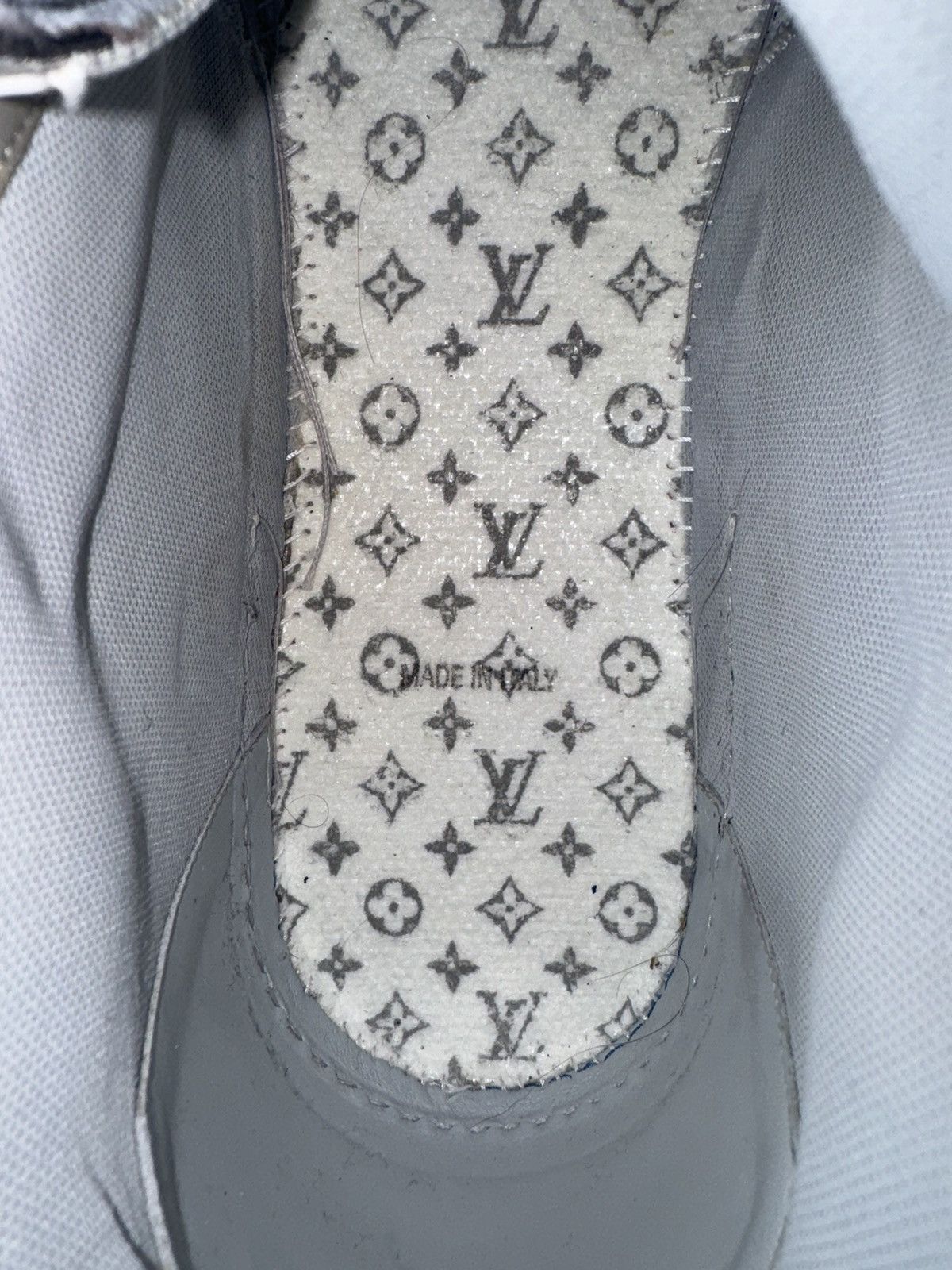 Louis Vuitton LV trainer mid red size LV13 Size US 13 / EU 46 - 11 Thumbnail
