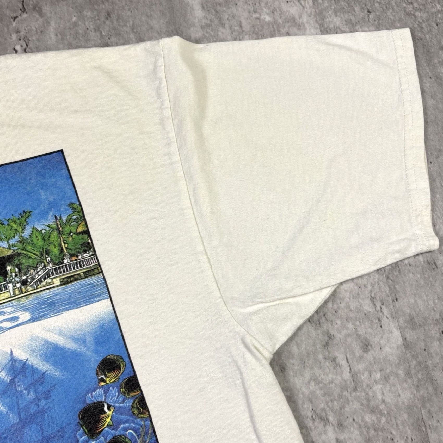 Gildan VINTAGE Gildan Ocean City Jamaica USA Fish Ocean Art T Shirt XL White Crew Neck Short Sleeve Graphic Print Men's Size US XL / EU 56 / 4 - 7 Thumbnail