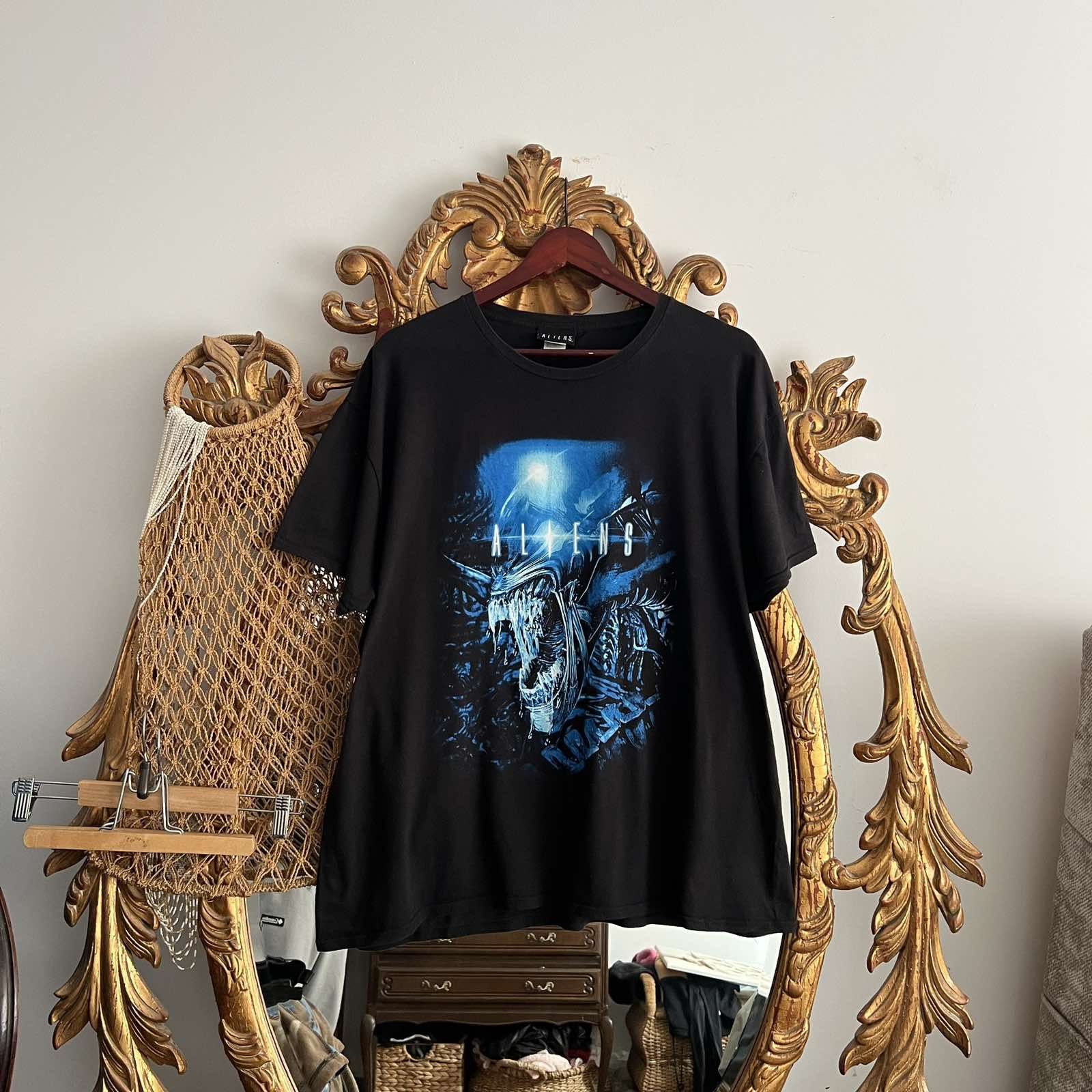 Vintage Vintage Aliens Tee Movie Sz XXL Size US XXL / EU 58 / 5 - 1 Thumbnail