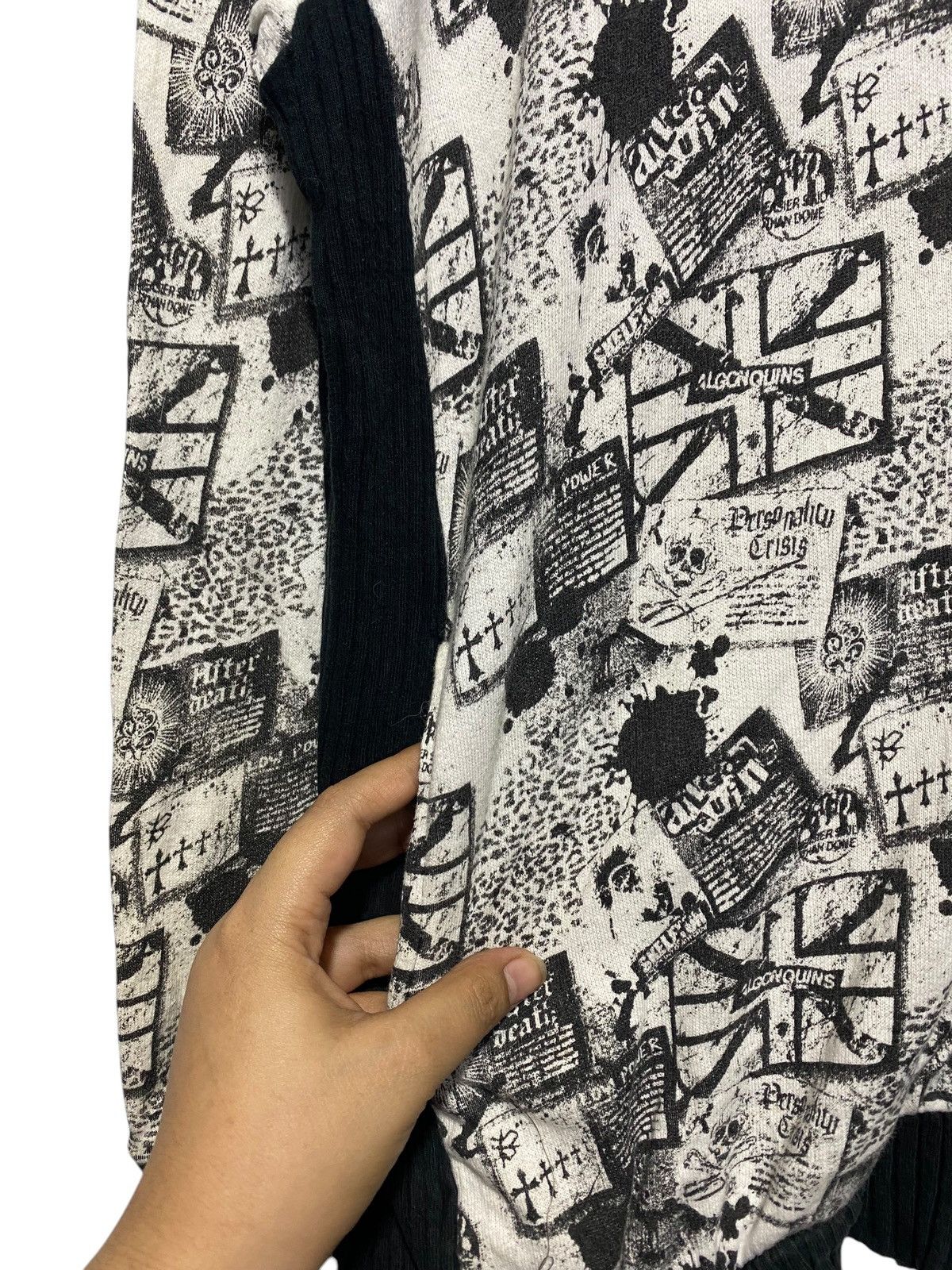 Japanese Brand Japan Algonquins cross anarchy skull fur hoodie Size US L / EU 52-54 / 3 - 5 Thumbnail