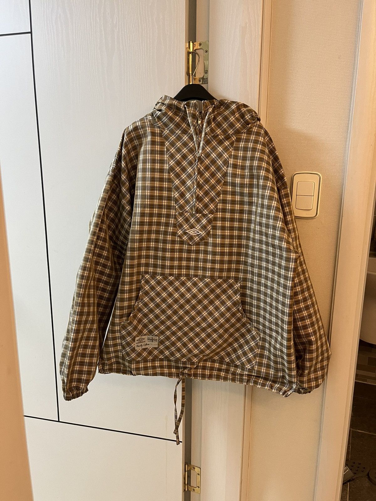 Slam Jam × Umbro Umbro Slam jam beige check mask anorak Size US S / EU 44-46 / 1 - 3 Thumbnail