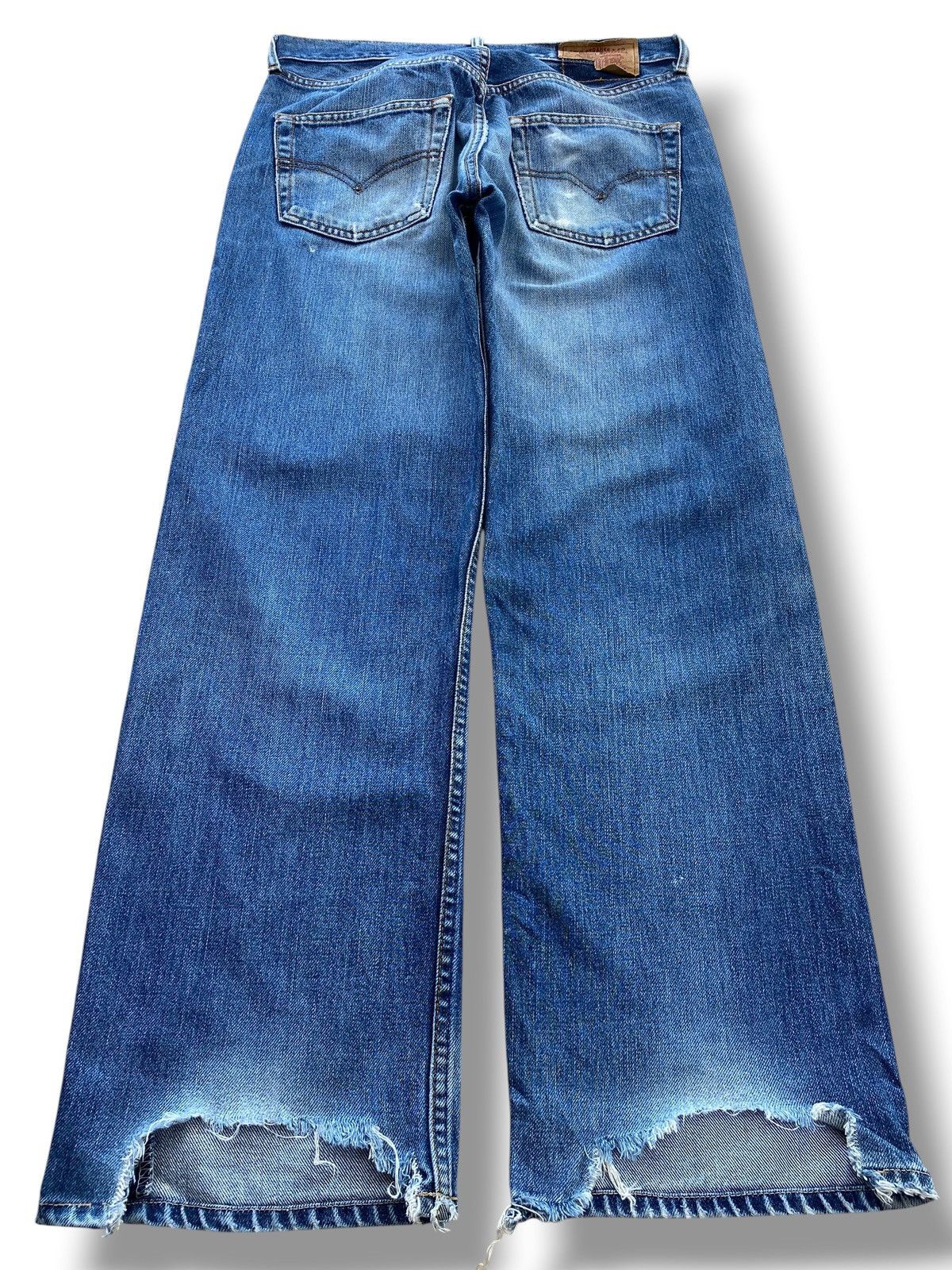 Levi's Levi’s Faded Blue Wash Whiskered Style Straight Leg Jeans Size US 32 / EU 48 - 3 Thumbnail