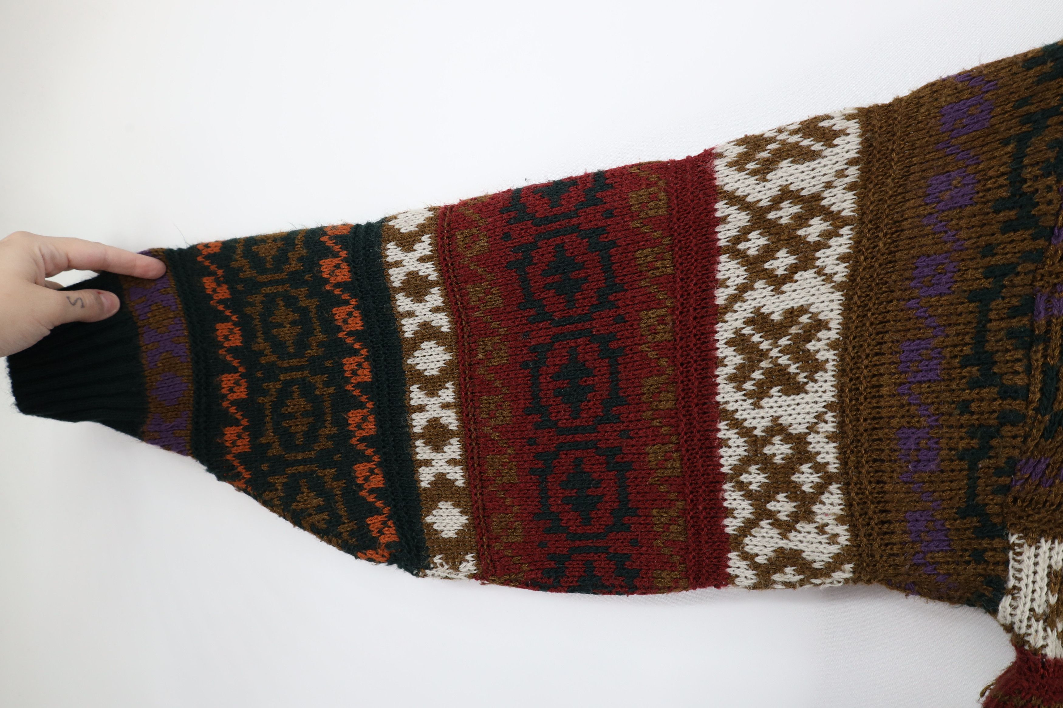 Vintage Vintage 90s Coogi Style Rainbow Fair Isle Knit Sweater USA Size US S / EU 44-46 / 1 - 5 Thumbnail