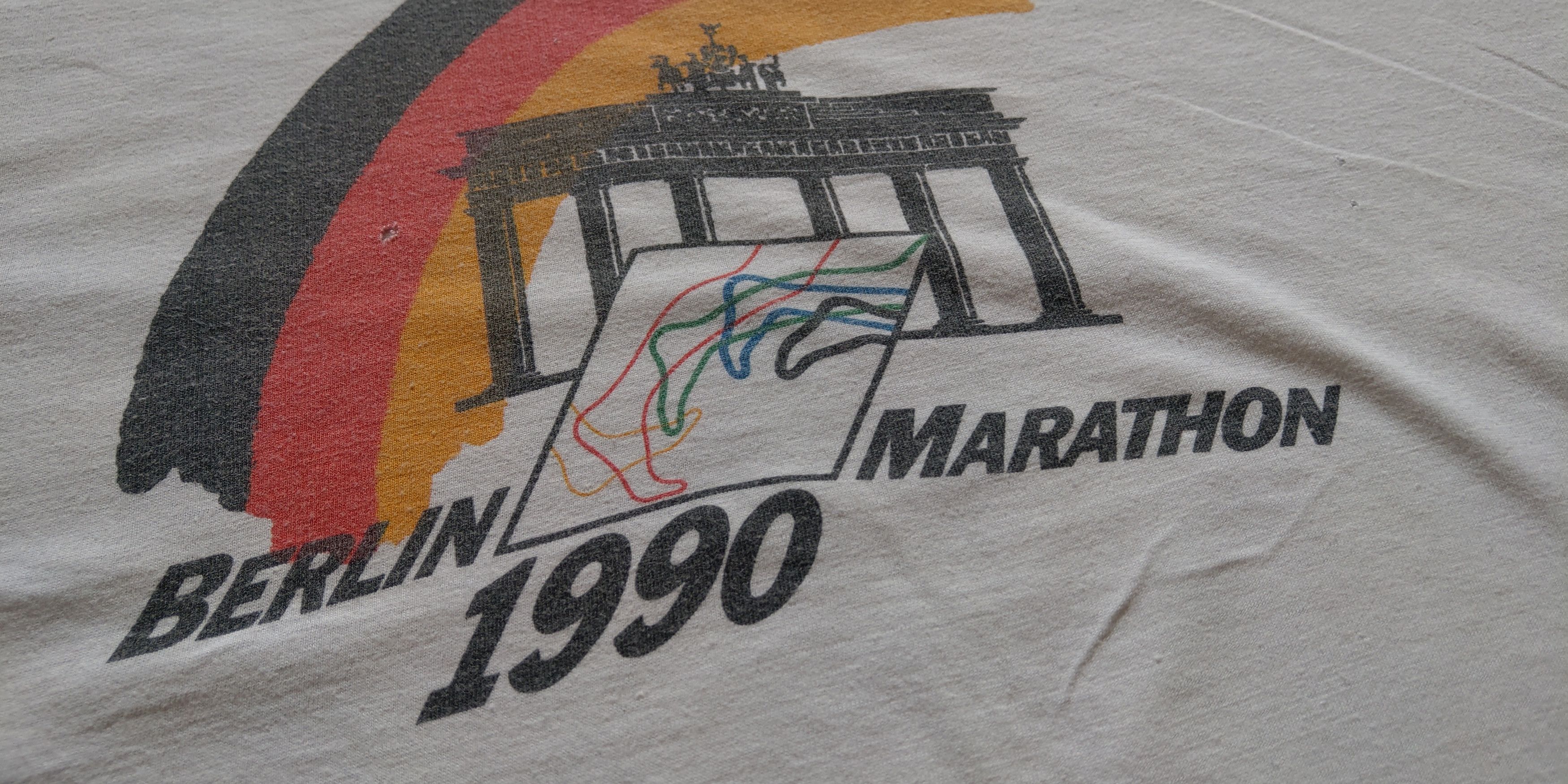 Vintage 1990 Berlin Marathon Shirt Rare Vintage Sports Running Size US L / EU 52-54 / 3 - 3 Thumbnail