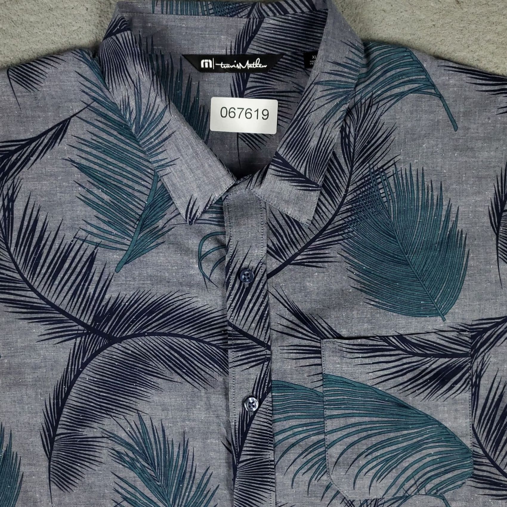 TravisMathew Travis Mathew Shirt Mens XL Blue Leaf Print Button Up Short Sleeve Size US XL / EU 56 / 4 - 2 Thumbnail