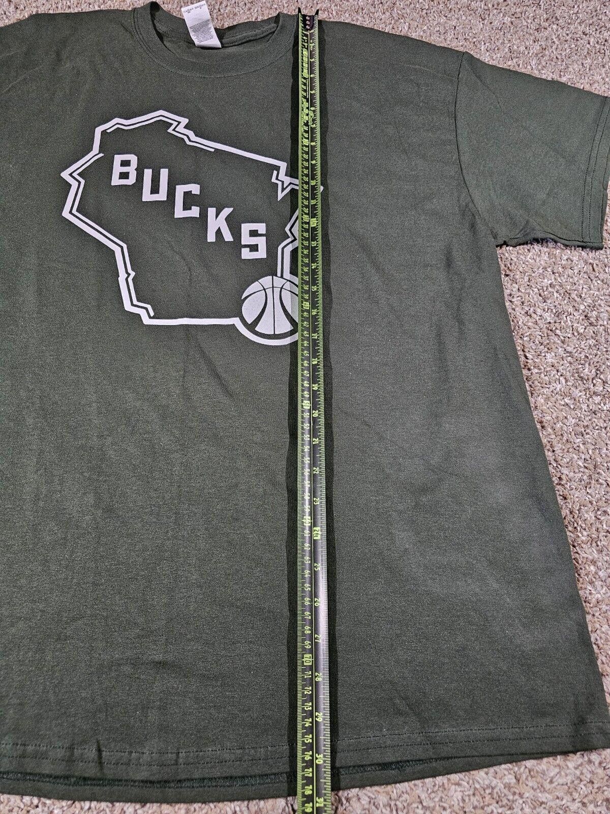 Gildan NBA Milwaukee Bucks Alternate Logo Green T-Shirt Men XL Size ONE SIZE - 4 Thumbnail