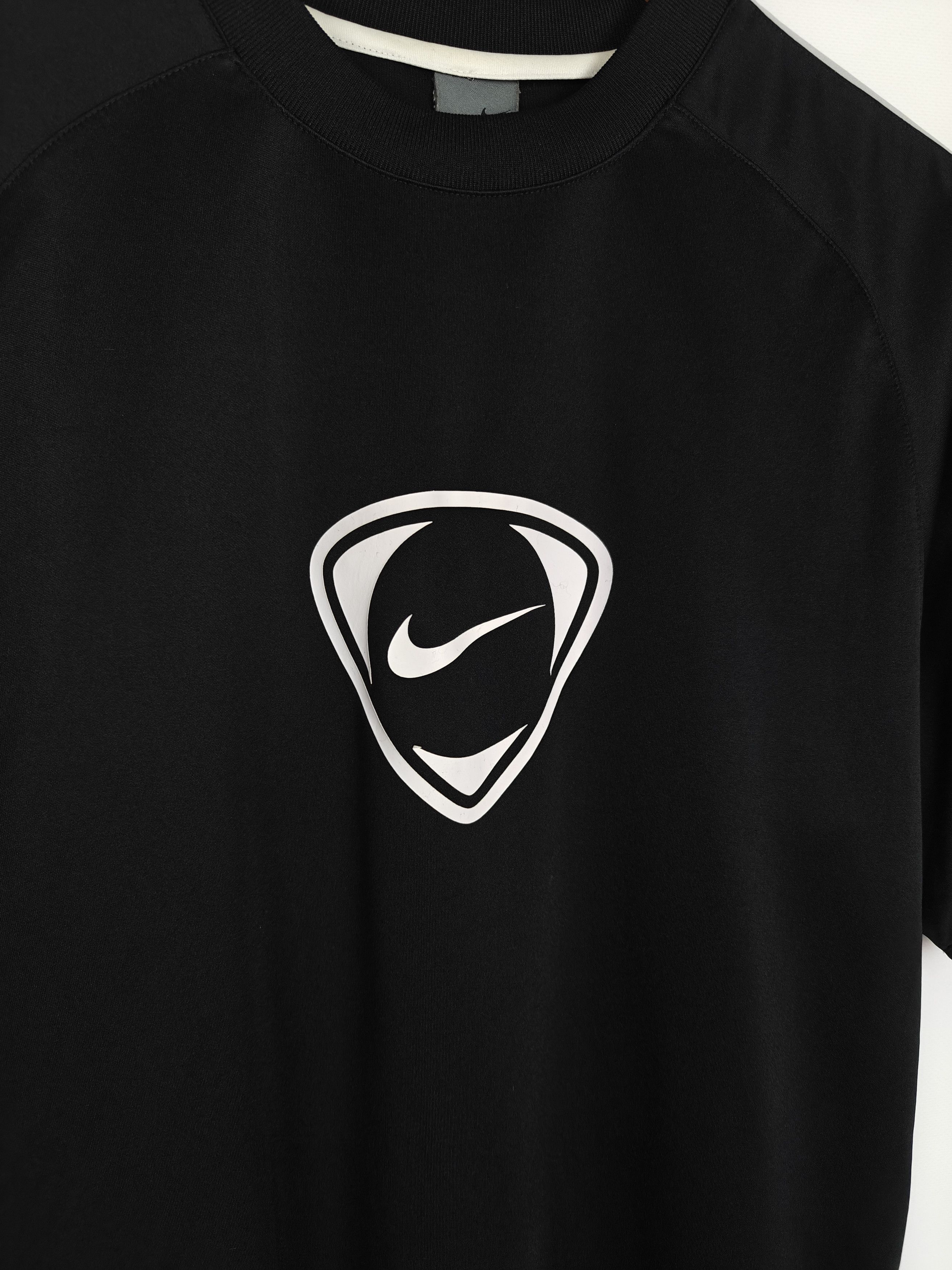 Nike Nike VTG T-Shirt Center Swoosh Logo Black size S Size US S / EU 44-46 / 1 - 5 Thumbnail