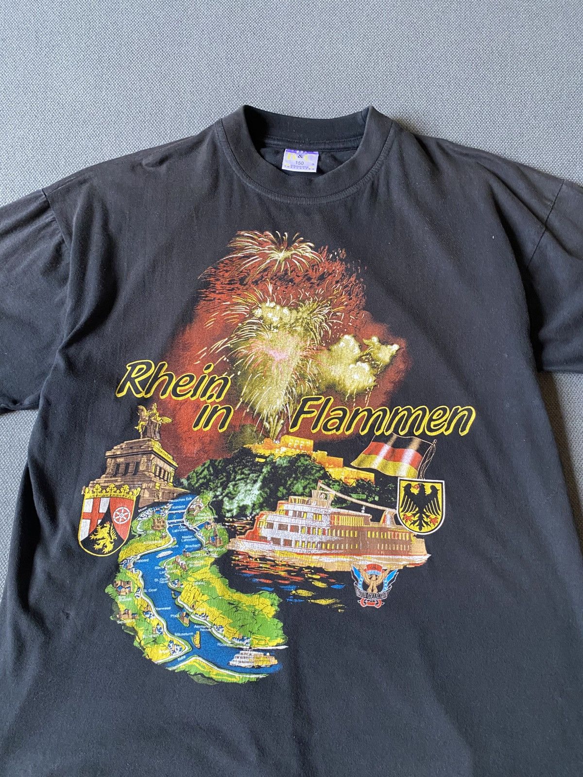 Vintage VINTAGE FADED “Rhein in Flammen” FIREWORKS T-SHIRT Size US XXL / EU 58 / 5 - 2 Thumbnail