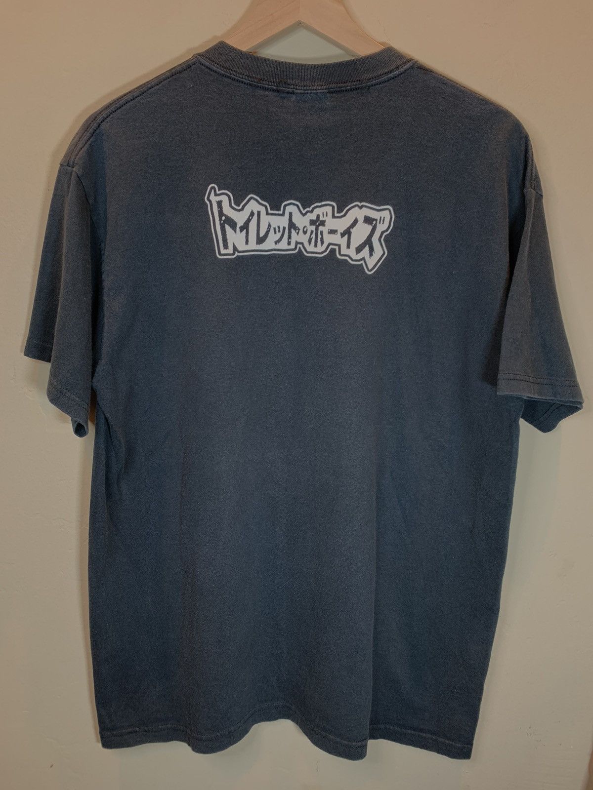 Band Tees × Vintage *RARE* Vintage 90’s Toilet Böys Band Art Music Rock T-Shirt Size US L / EU 52-54 / 3 - 2 Thumbnail