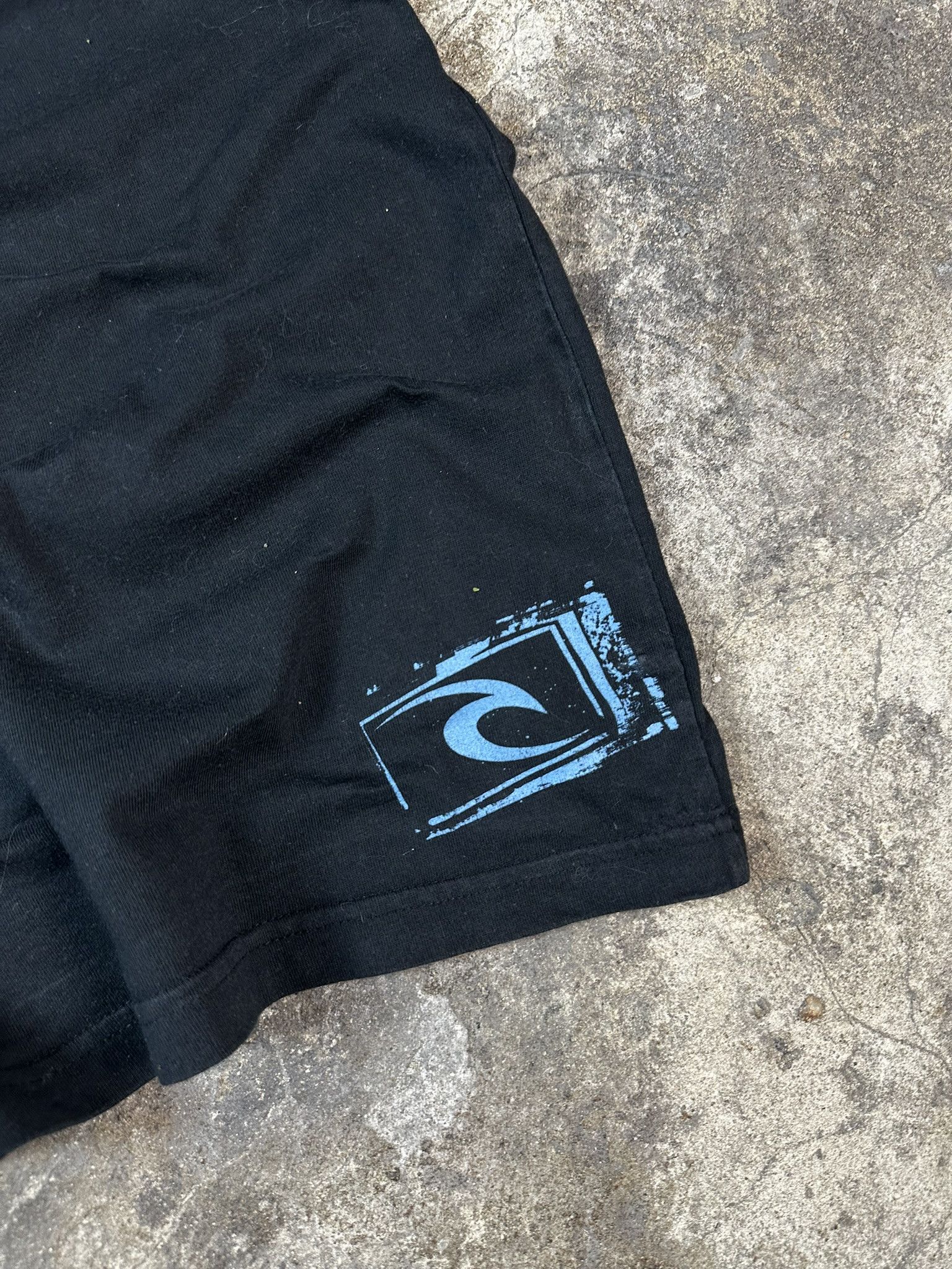 Ripcurl 00s Ripcurl Surf Logo Y2k T-shirt Size US L / EU 52-54 / 3 - 7 Thumbnail