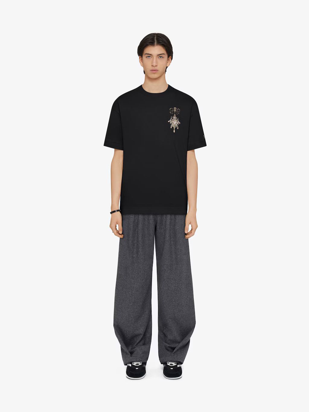 Givenchy o1w1db10325 Standrad Short Slaave Base in Black Size US L / EU 52-54 / 3 - 3 Thumbnail
