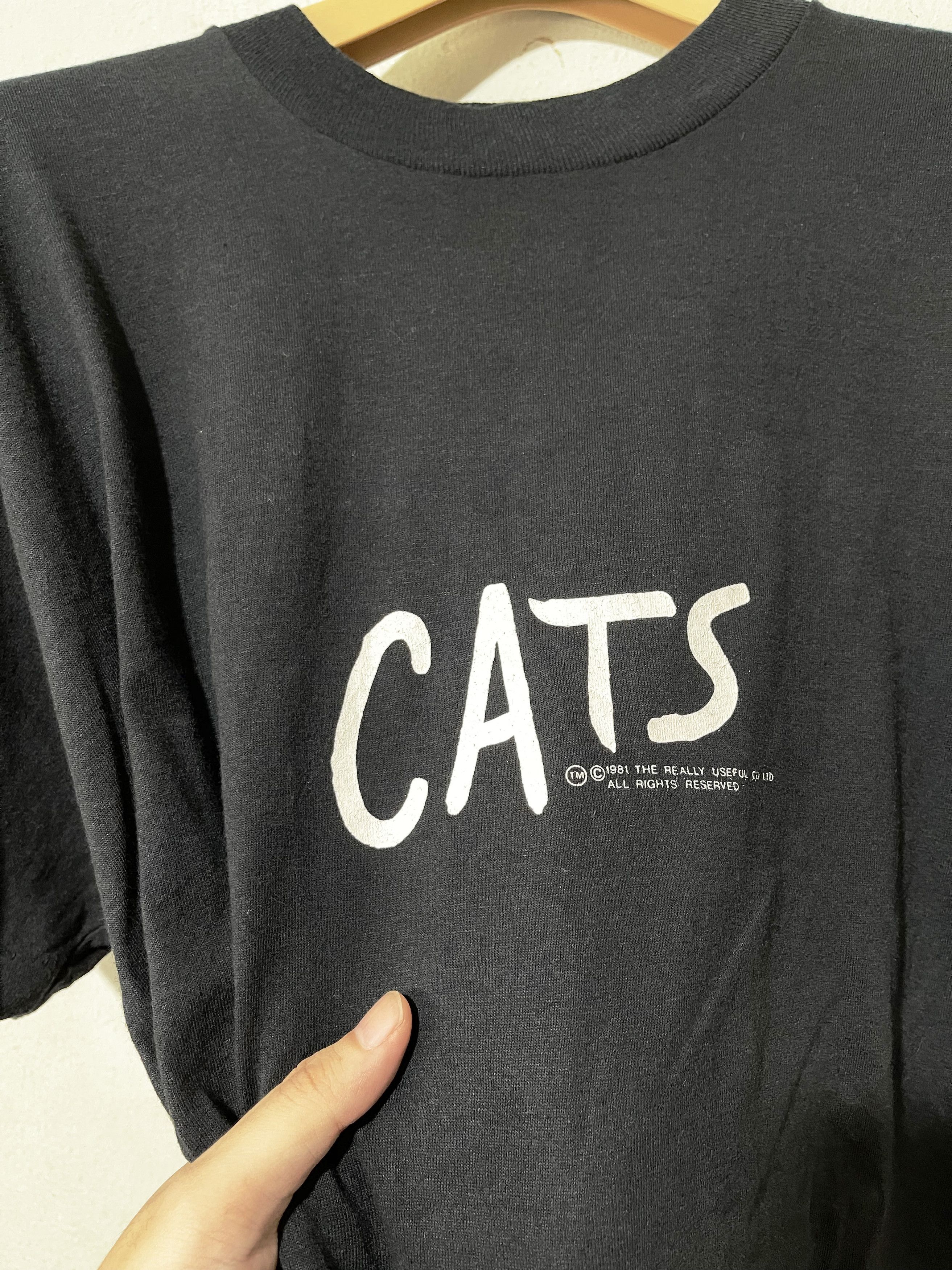 Band Tees × Vintage Vintage 1981 Cats Musical Andrew Lloyd Webber Tee Size US L / EU 52-54 / 3 - 4 Thumbnail