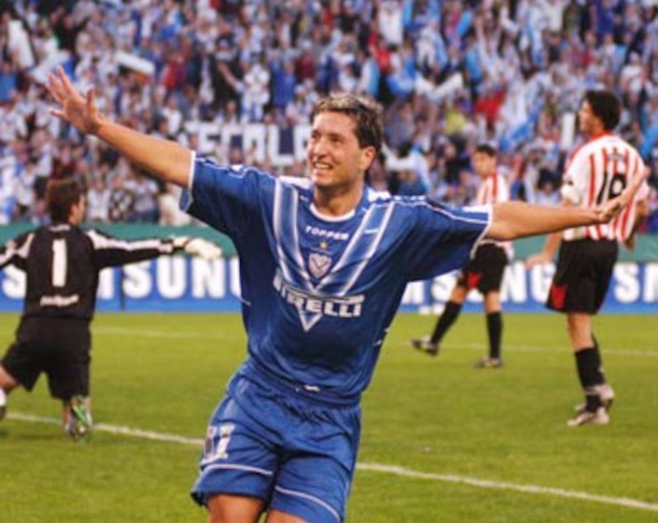 Other Velez Sarsfield 05/06 away shirt #11 Zarate Size US L / EU 52-54 / 3 - 11 Thumbnail