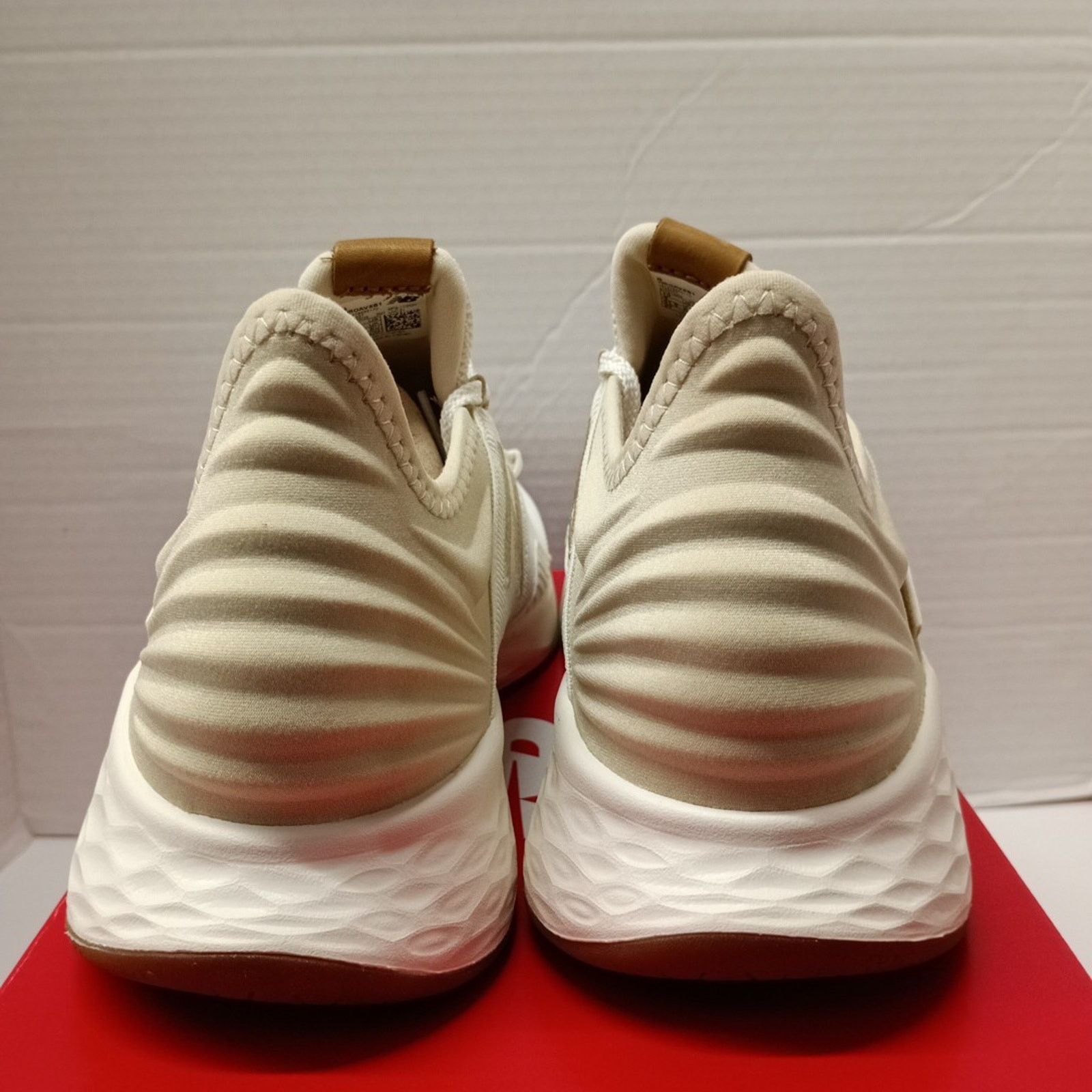 New Balance New Balance Fresh Foam Roav Womens Shoes Size 10 White Beige Size US 10 / IT 40 - 4 Thumbnail