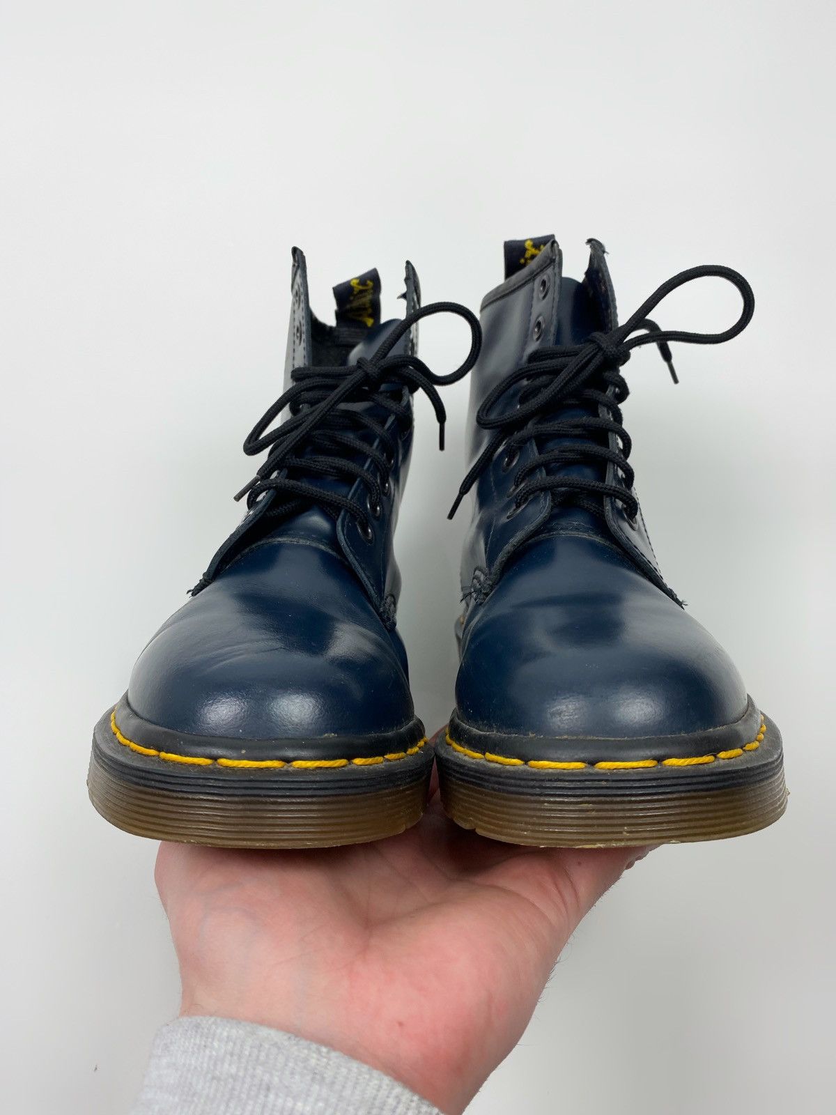 Dr. Martens Dr. Martens 1460 8 Eye Navy Smooth Leather Ankle Boots Size US 7.5 / IT 37.5 - 8 Thumbnail