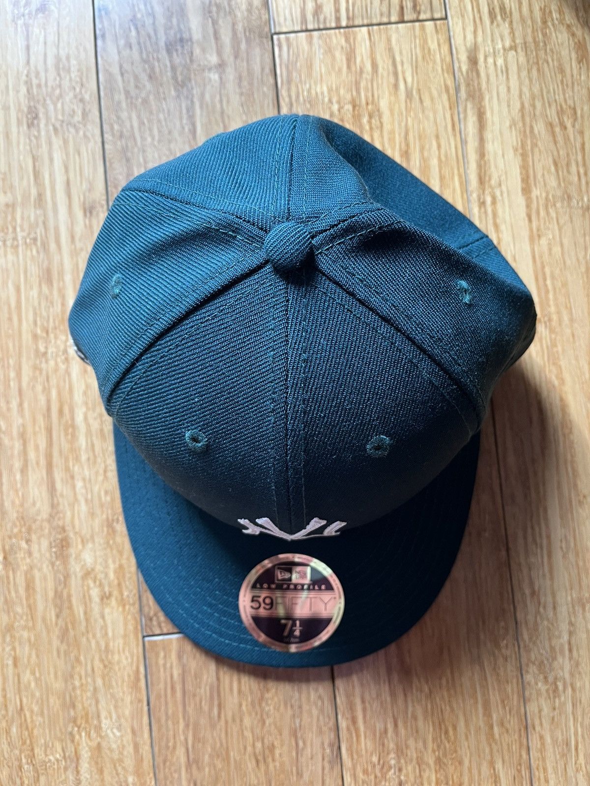1/4 ALD Chain Stitch Yankees fitted hat botanical green