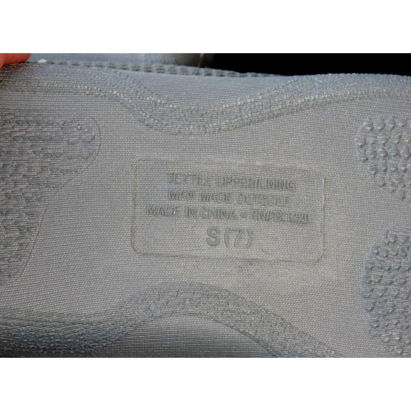 J Brand Swiss Brand SB Gray Foam Slippers Mens S 7 NWOB Slipper Casual Travel Comfort Cushioned Memory Foam Logo Pattern Solid Gray Size US 7 / EU 40 - 7 Thumbnail