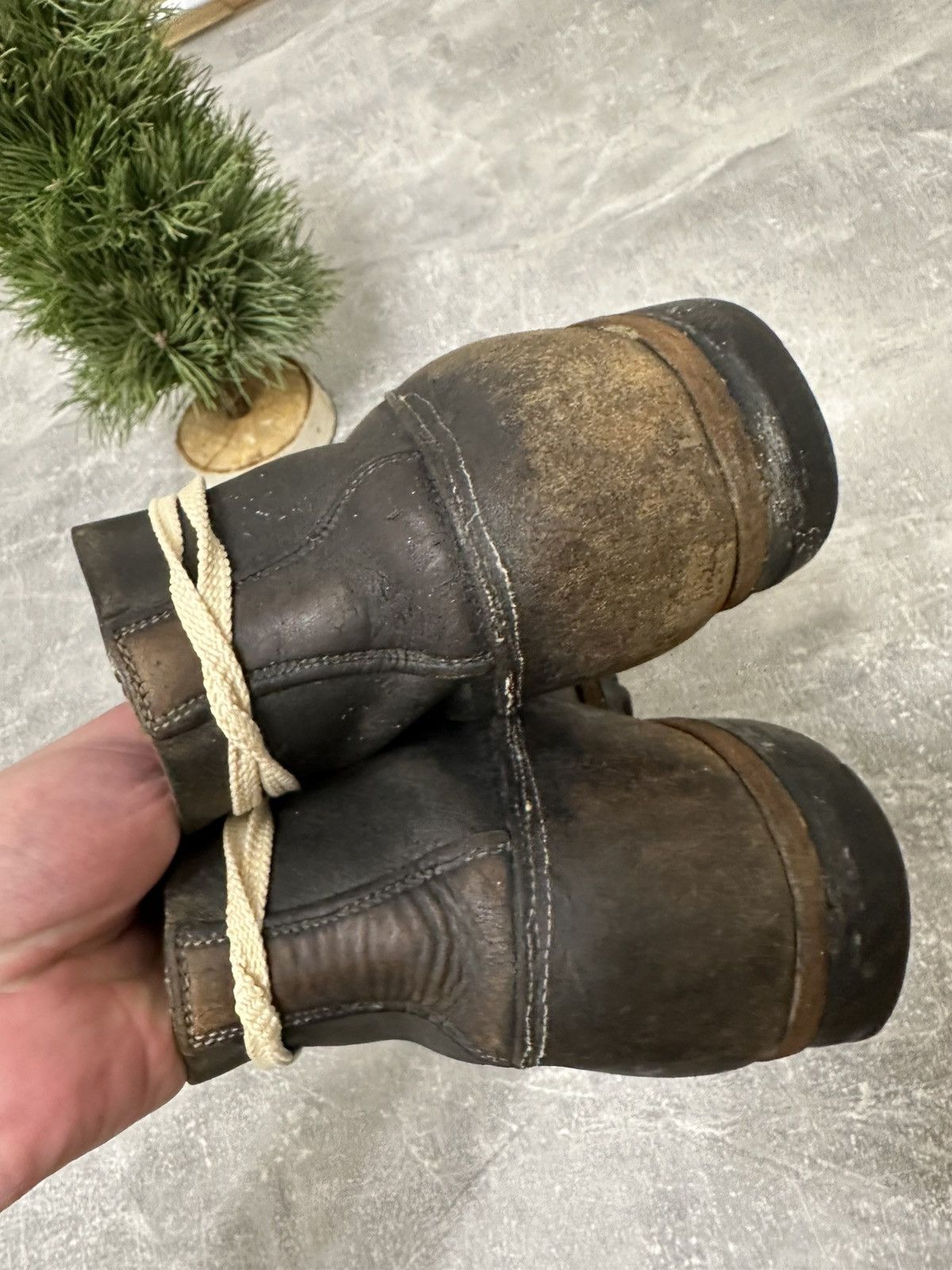 Vintage Vintage Military Brown Leather Boots Y2K style Size US 10 / EU 43 - 8 Thumbnail