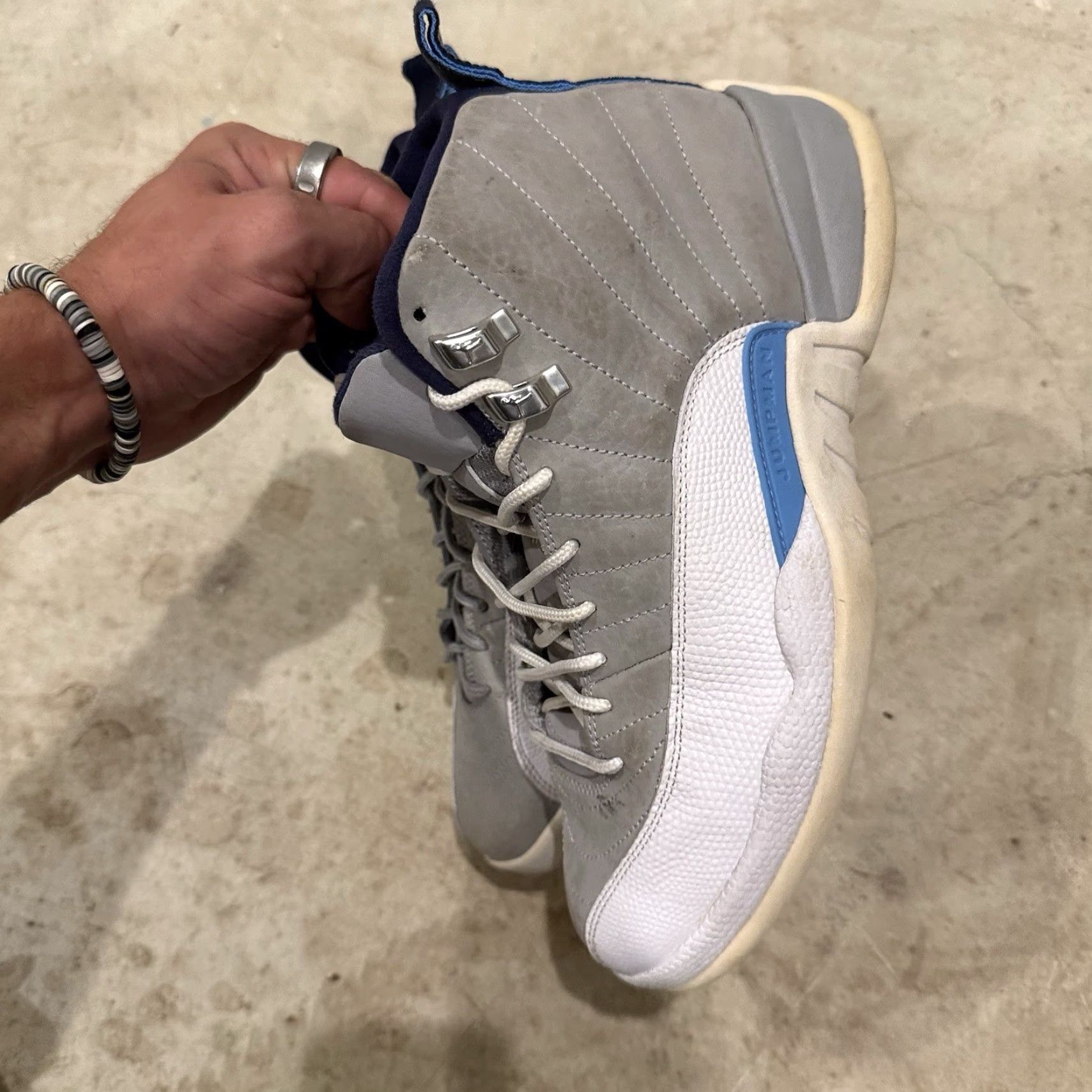 Jordan Brand Nike Air Jordan 12 Retro University Blue Wolf Grey Men’s Size 7.5 Sneakers Size US 8 / EU 41 - 4 Thumbnail