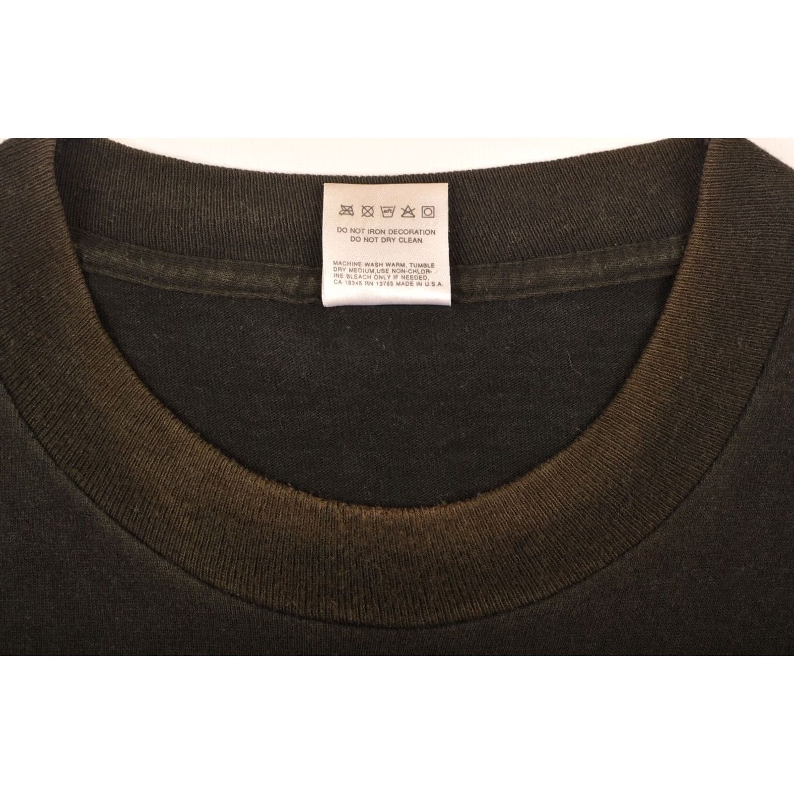 Fruit Of The Loom Fruit of the Loom Morticia Addams Vintage T-Shirt Tee Made in USA Size L Black Mens Shirt 90s 100% Cotton Size US L / EU 52-54 / 3 - 4 Thumbnail