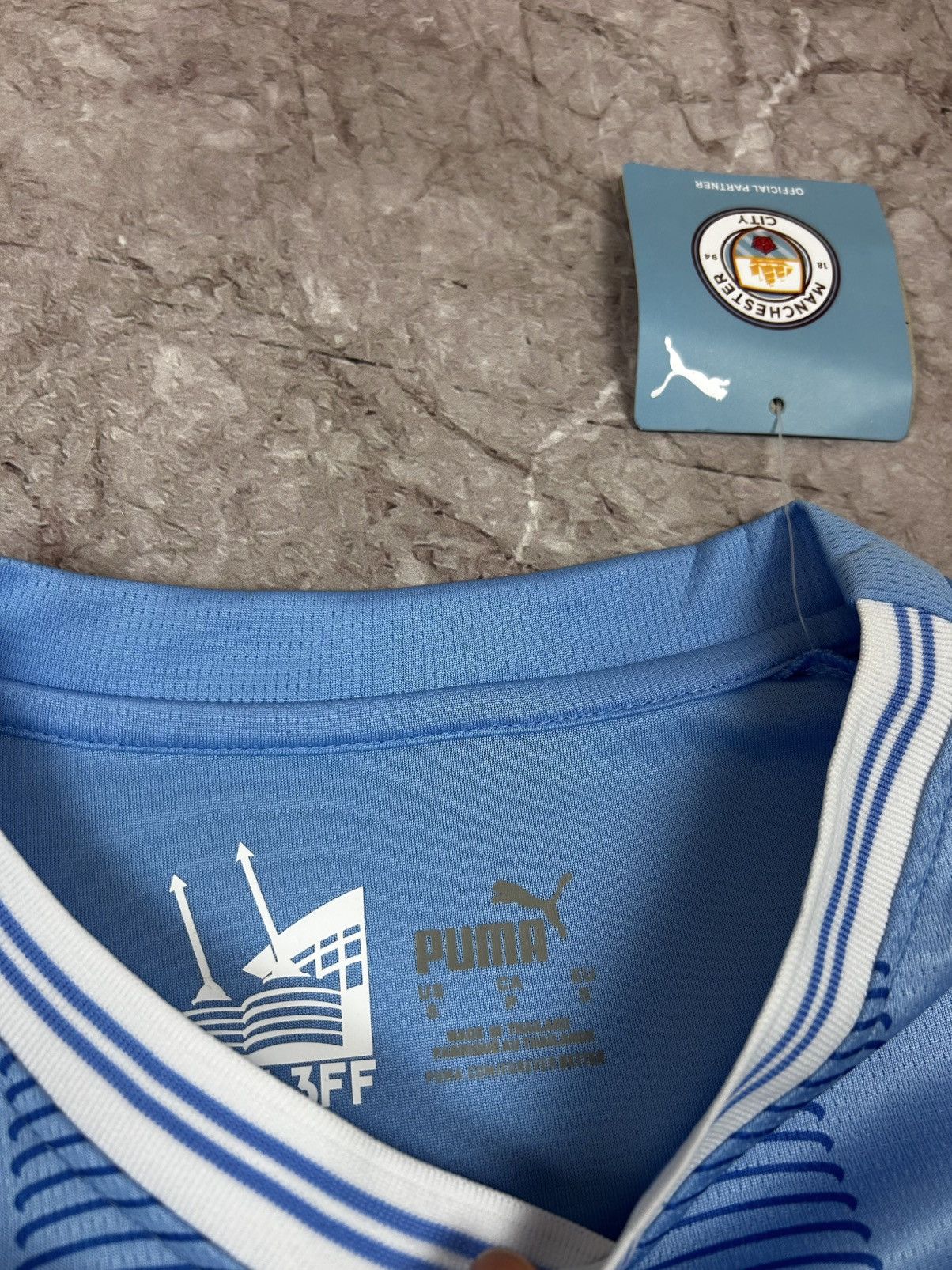 Puma New Puma Manchester City football jersey size S Size US S / EU 44-46 / 1 - 7 Thumbnail