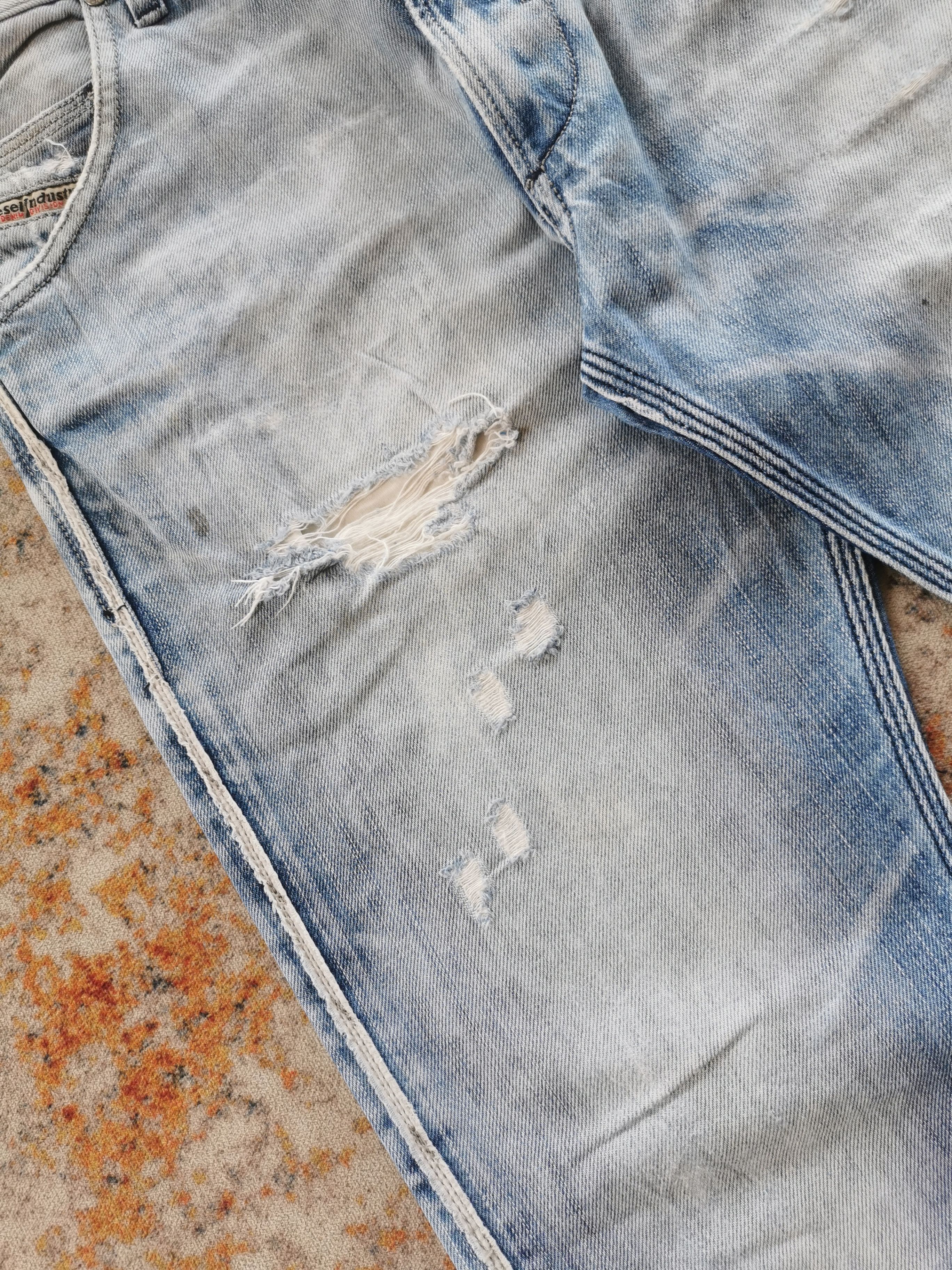 Diesel Diesel Blue Eyecons 2012/2 Edition Slim Straight- Y154 Size US 30 / EU 46 - 7 Thumbnail