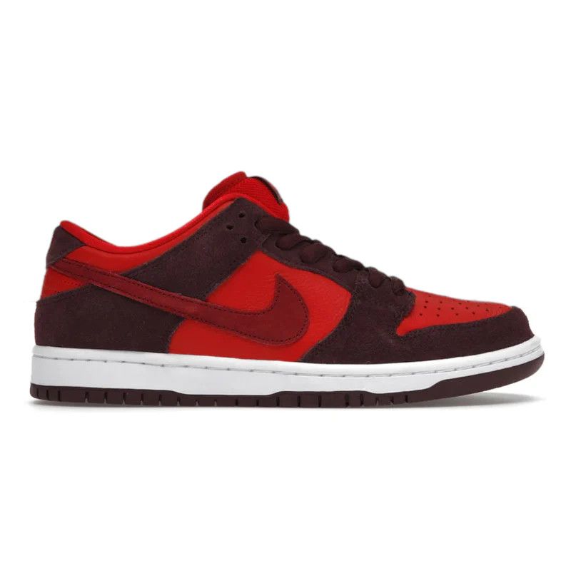 image of Nike Sb Dunk Low Cherry (Used) Shoes in Red, Men's (Size 8)