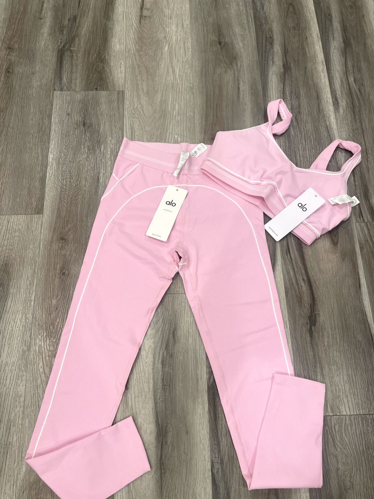 Alo Yoga Alo Set Size 32" / US 10 / IT 46 - 1 Thumbnail