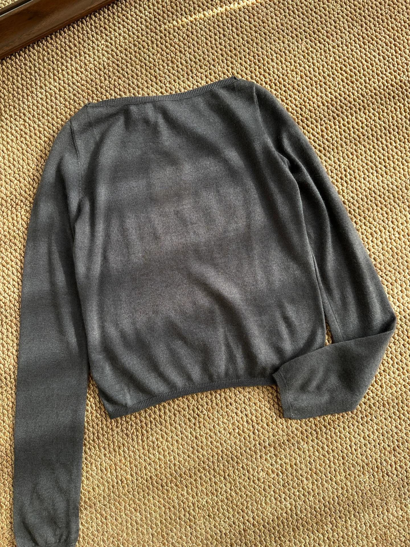 Prada PRADA women's gray knit long-sleeve top 40 Size M / US 6-8 / IT 42-44 - 2 Thumbnail