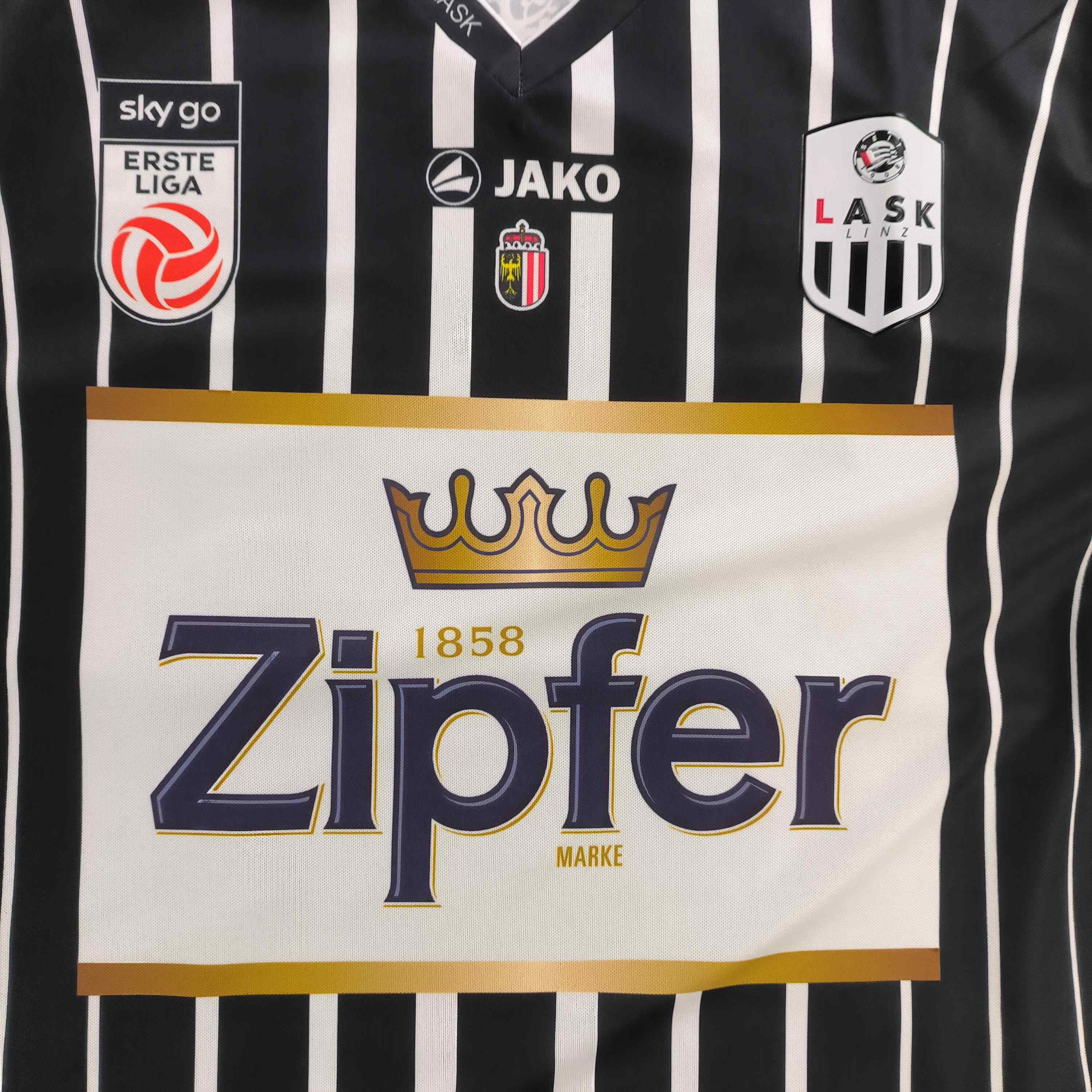 Other LASK Linz 2016-17 Jako away Leibetseder football jersey XL Size US XL / EU 56 / 4 - 3 Thumbnail