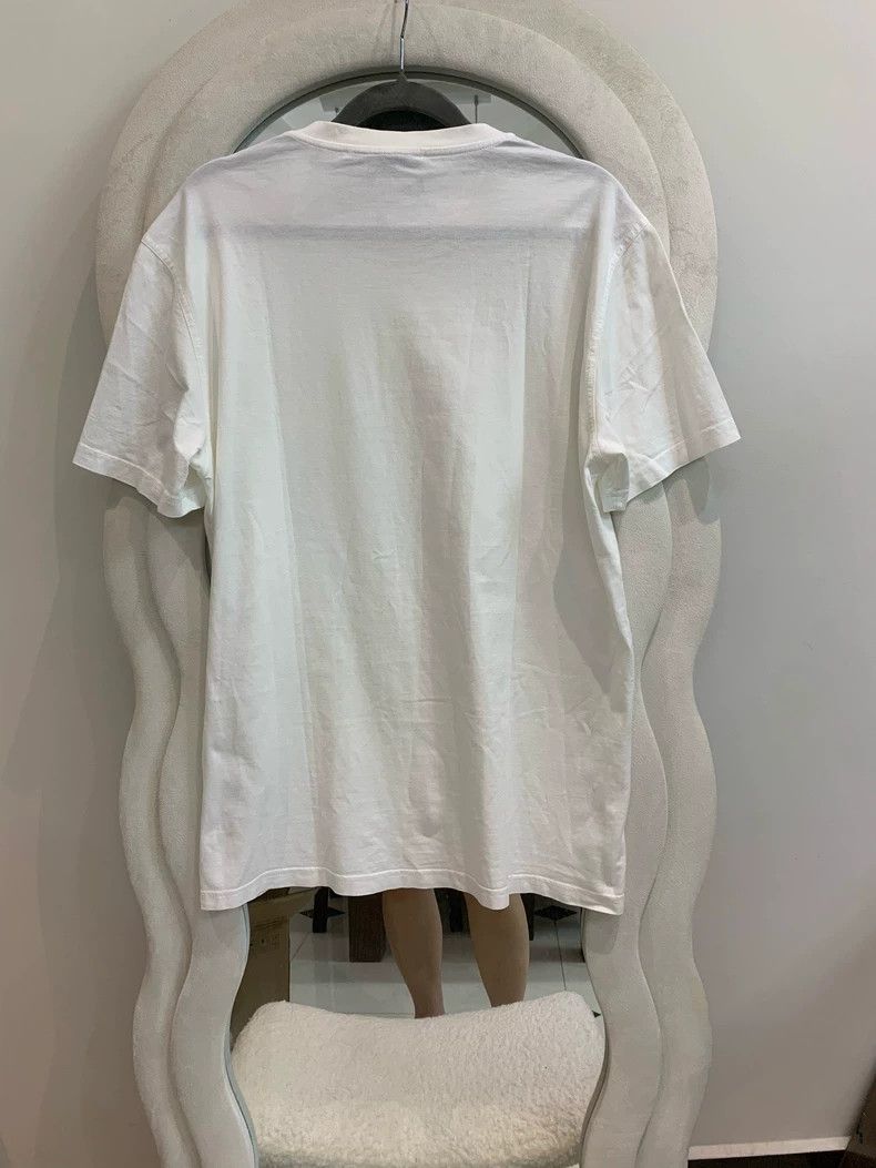 Givenchy Givenchy White short-sleeved T-shirt with a five-pointed s Size US L / EU 52-54 / 3 - 2 Thumbnail