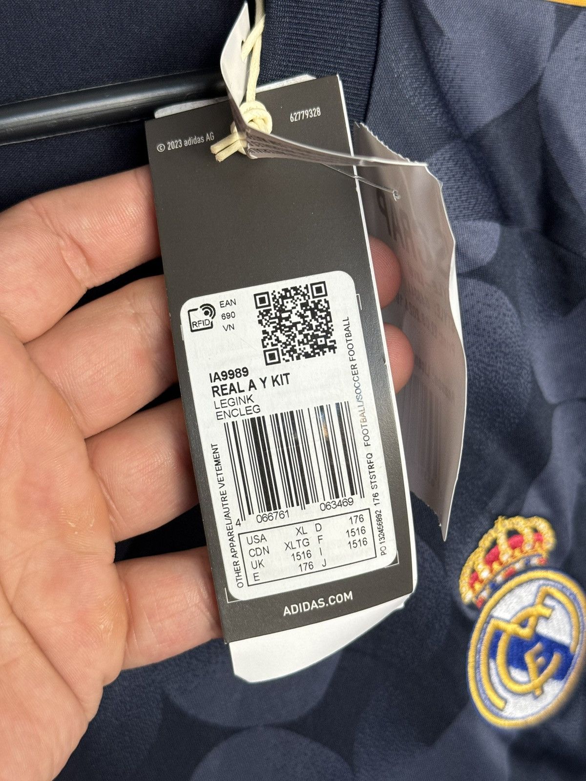 Adidas KIDS New Real Madrid 23/24 Away Football Jersey T-Shirt Size US S / EU 44-46 / 1 - 9 Thumbnail