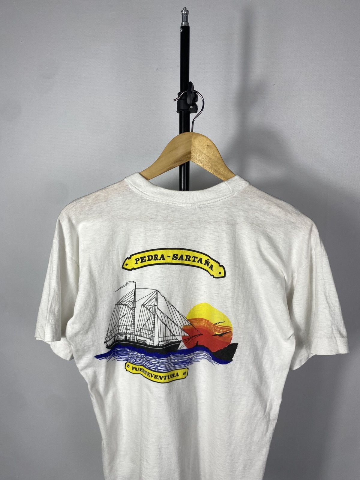 Band Tees × Vintage Vintage 90s Pirate Sartana Fuerteventura Logo Tee T shirt Size US S / EU 44-46 / 1 - 9 Thumbnail