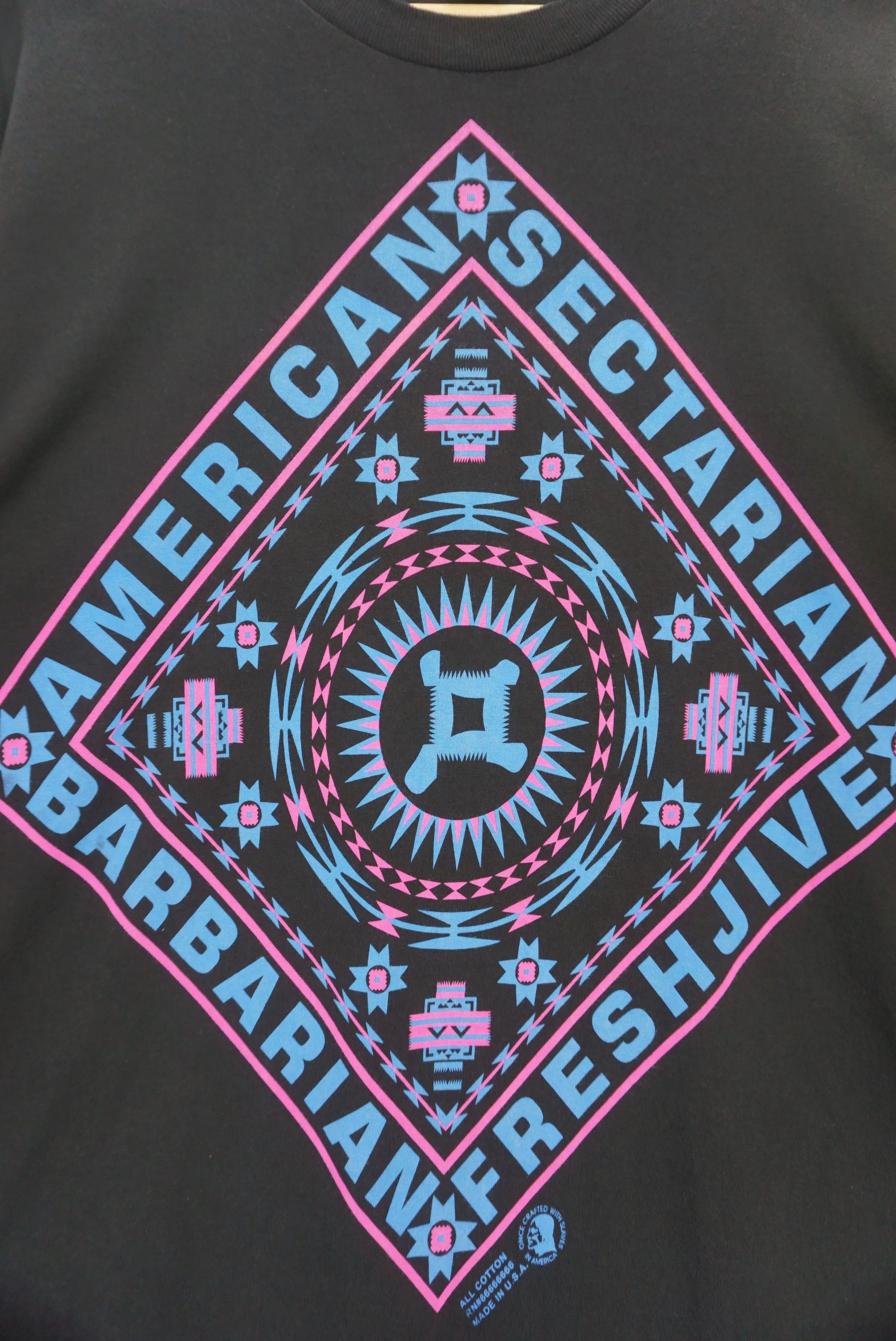 Freshjive Vintage Tee Made in USA Bandana Print American Trump Size US L / EU 52-54 / 3 - 3 Thumbnail