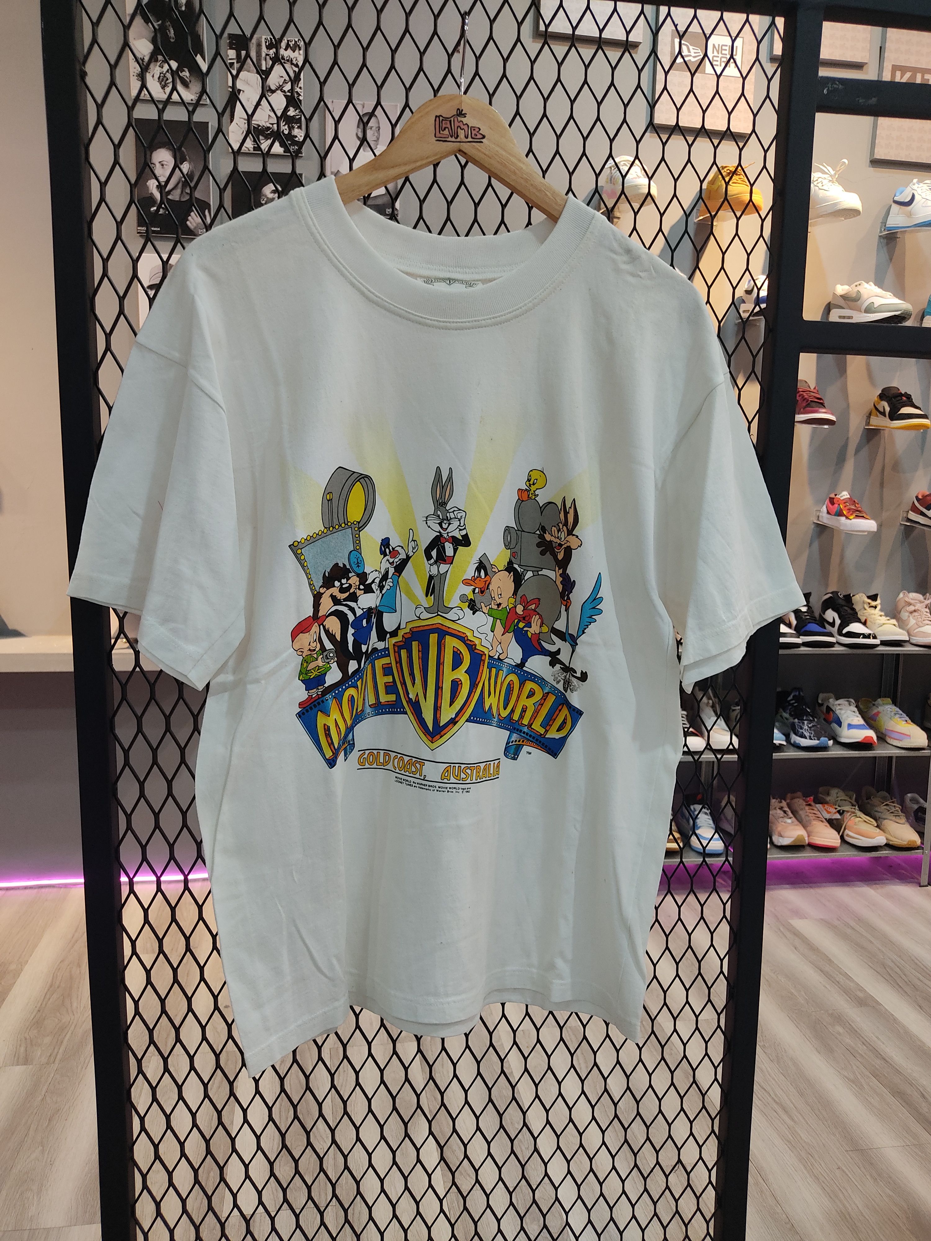 Warner Bros WARNER BROS MOVIE WORLD Size US M / EU 48-50 / 2 - 1 Thumbnail