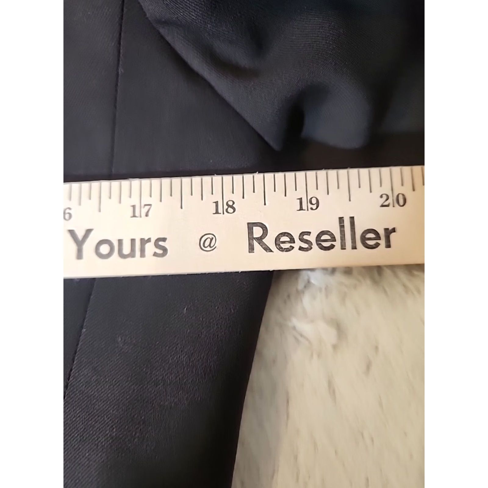 Giorgio Armani VINTAGE Giorgio Armani Classico Blazer Jacket Women S Brown 40 Button Wool Lining Rayon Solid 100% Wool Formal Career Size S / US 4 / IT 40 - 5 Thumbnail