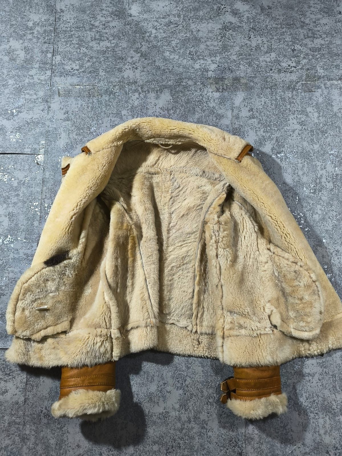 Vintage Vintage Women's Shearling Leather Aviator Jacket Size L / US 10 / IT 46 - 9 Thumbnail