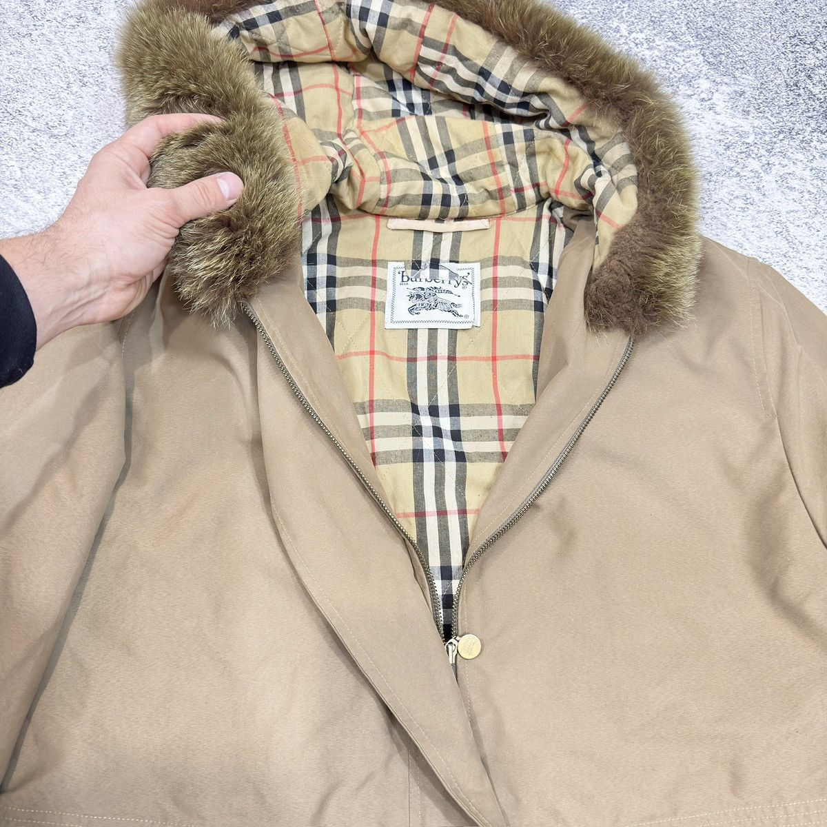 Burberry × Designer × Vintage Vintage Burberrys Womens Parka Natural Fur 44size XL Size L / US 10 / IT 46 - 11 Thumbnail