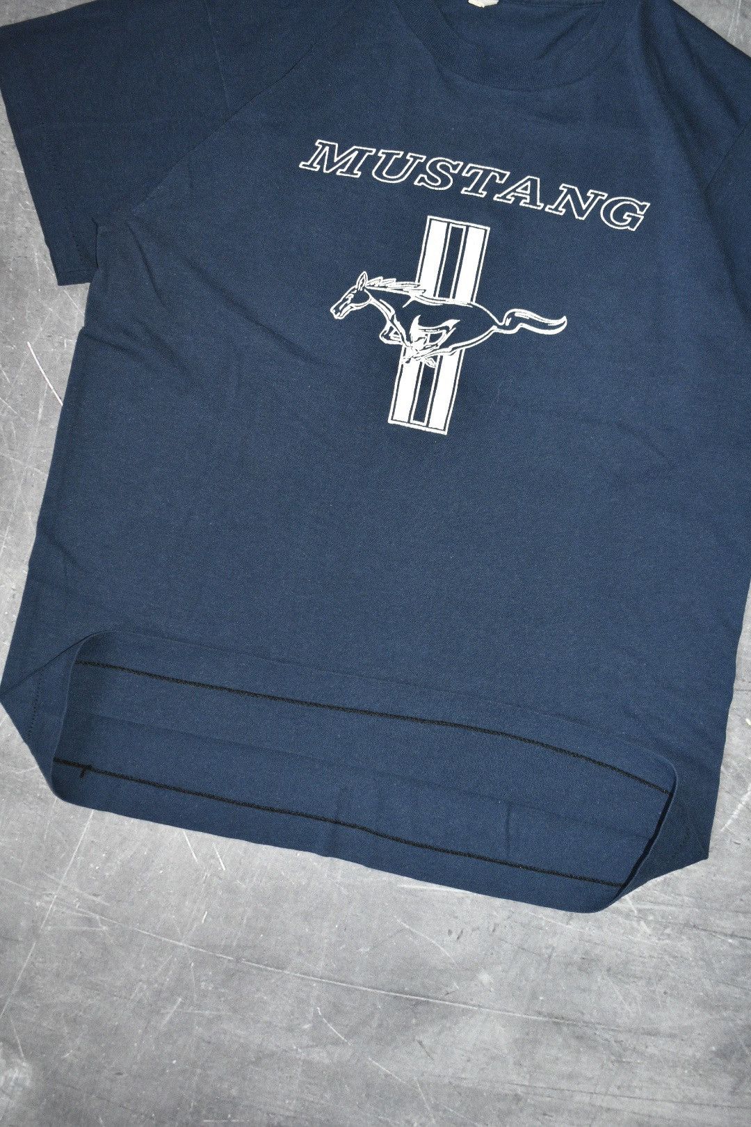 Vintage Vintage 90s Ford Mustang Promo T-Shirt (S) Size US S / EU 44-46 / 1 - 4 Thumbnail