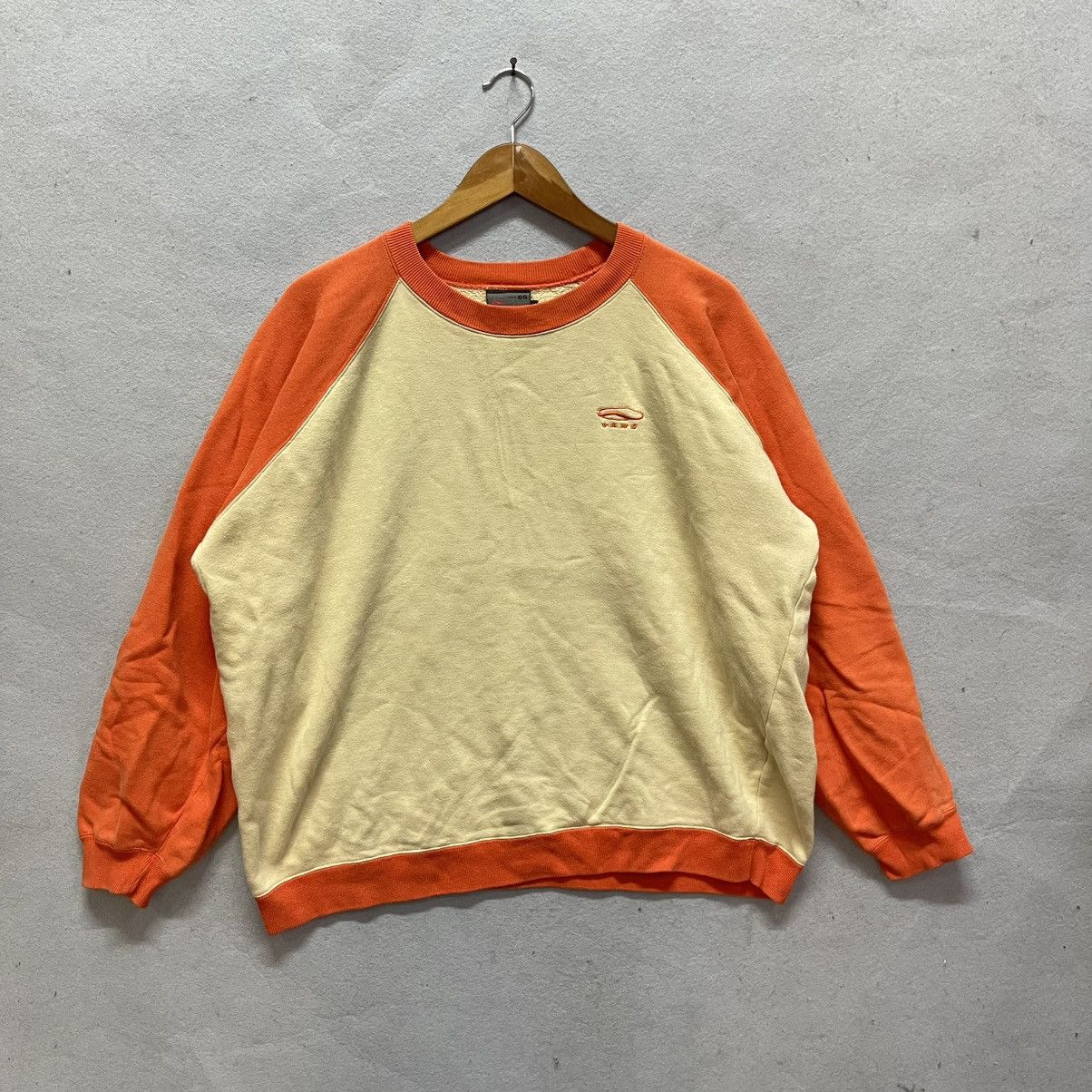 Vans Vintage 90s Vans Orange Raglan Sweatshirt L Size US L / EU 52-54 / 3 - 1 Thumbnail